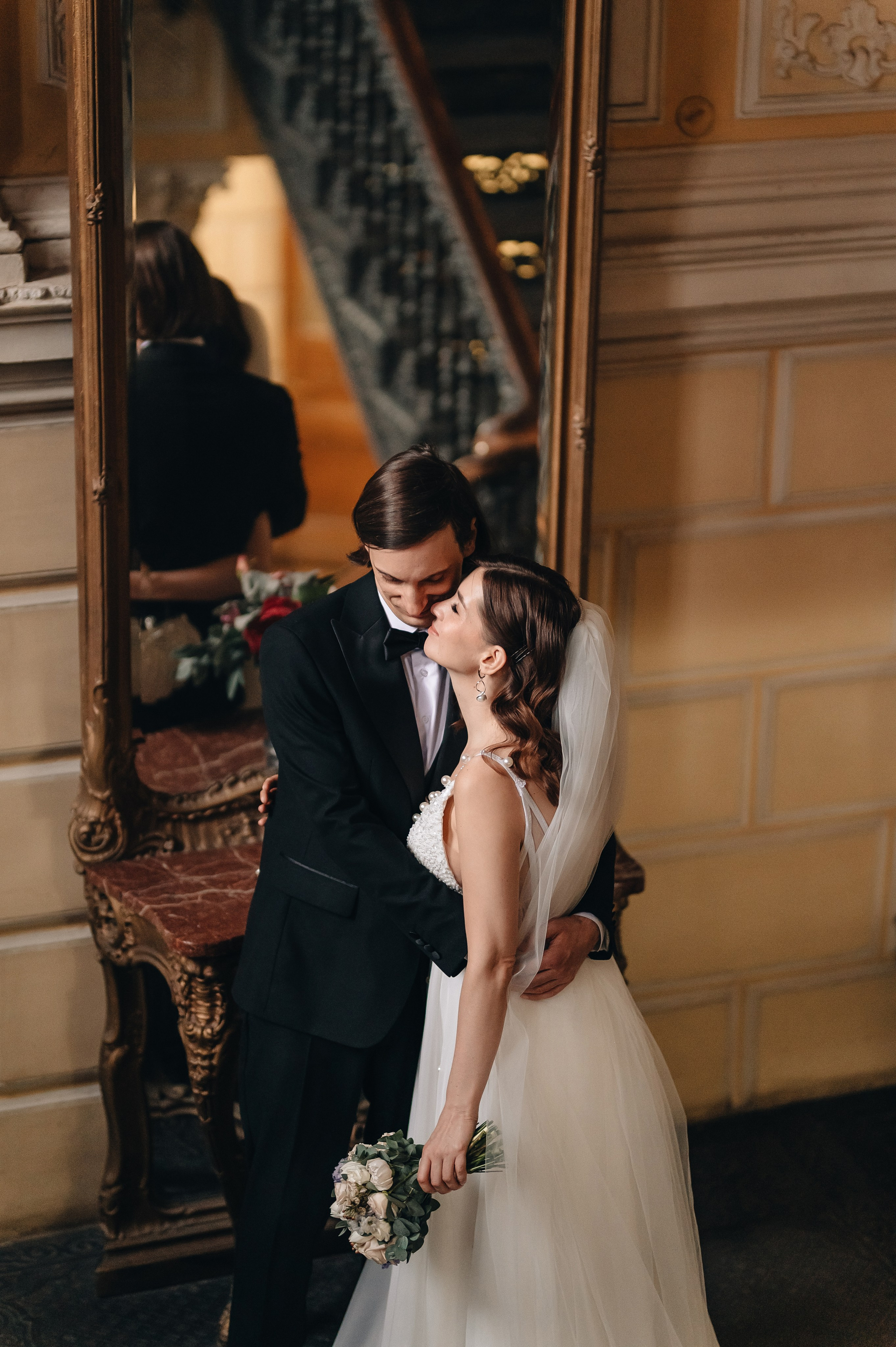 Свадебная фотосессия в библиотеке им. Пушкина. Портретный фотограф Москва Светлана Кашура