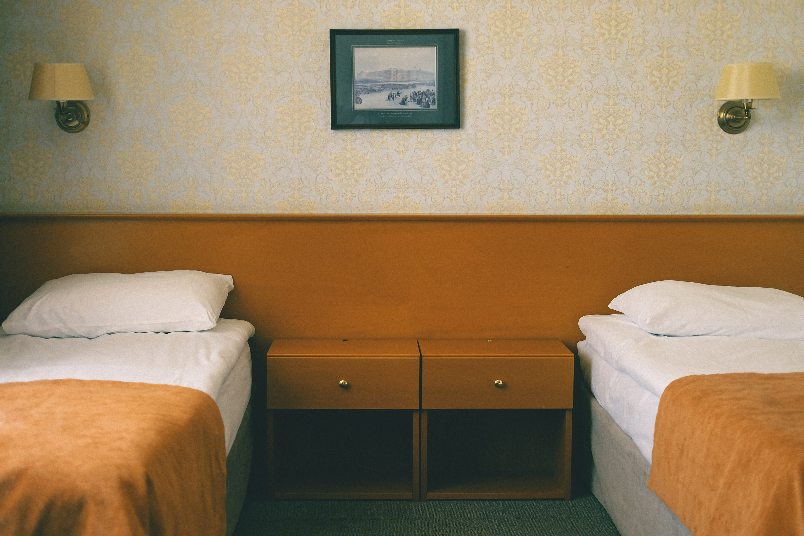 Один день в чужом городе. Works