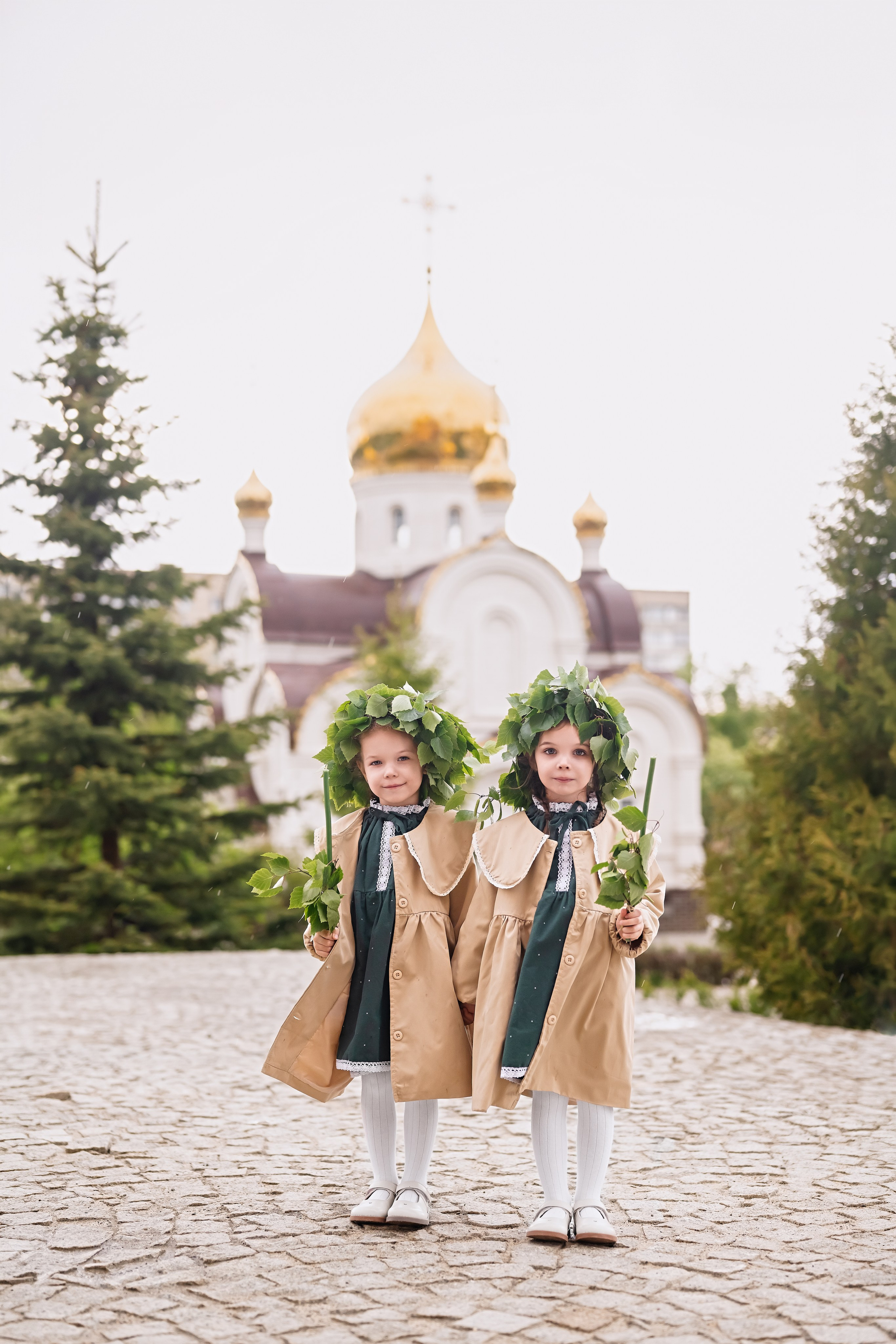 Съемка двух сестричек. Церковный фотограф на Таинство Крещения и Венчания в Оренбурге и Оренбургской области Екатерина Белкина