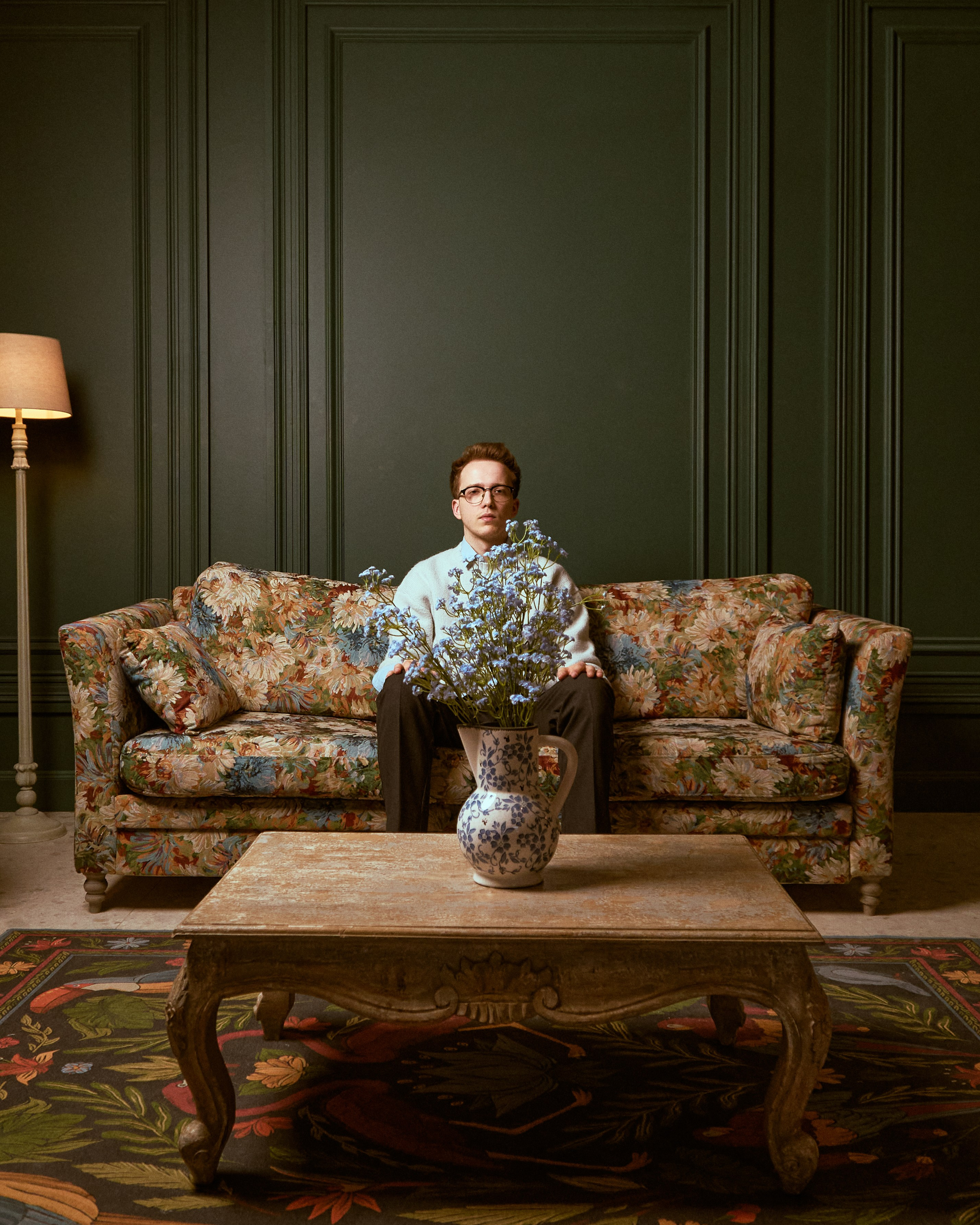 Максим. Главная