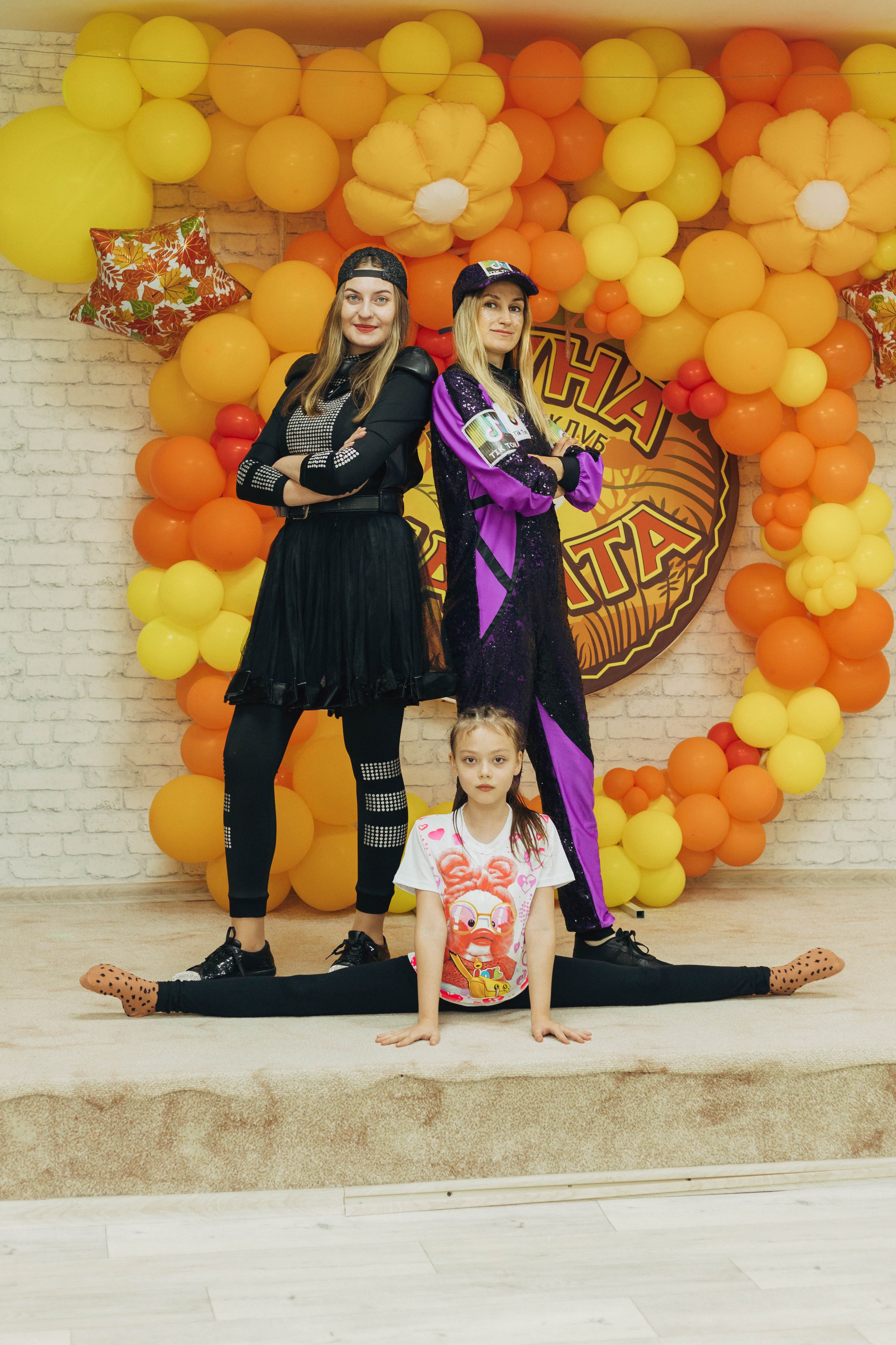 В стиле Уэнздей. Я Аракчеева Менслу — семейный и свадебный фотограф в Астрахани