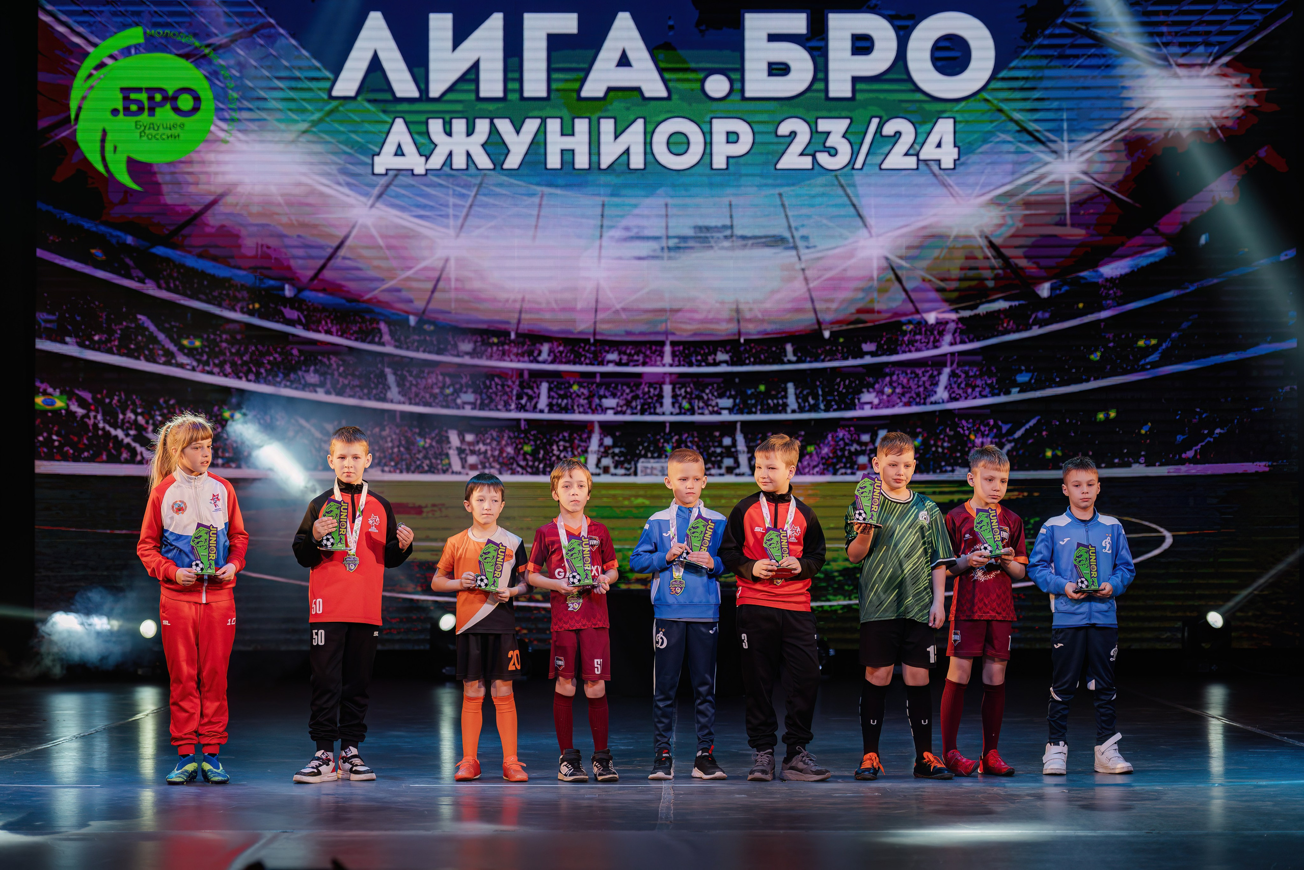 ЛИГА.БРО: JUNIOR 23/24. Свадебный и репортажный фотограф Никита Сницарев в Барнауле