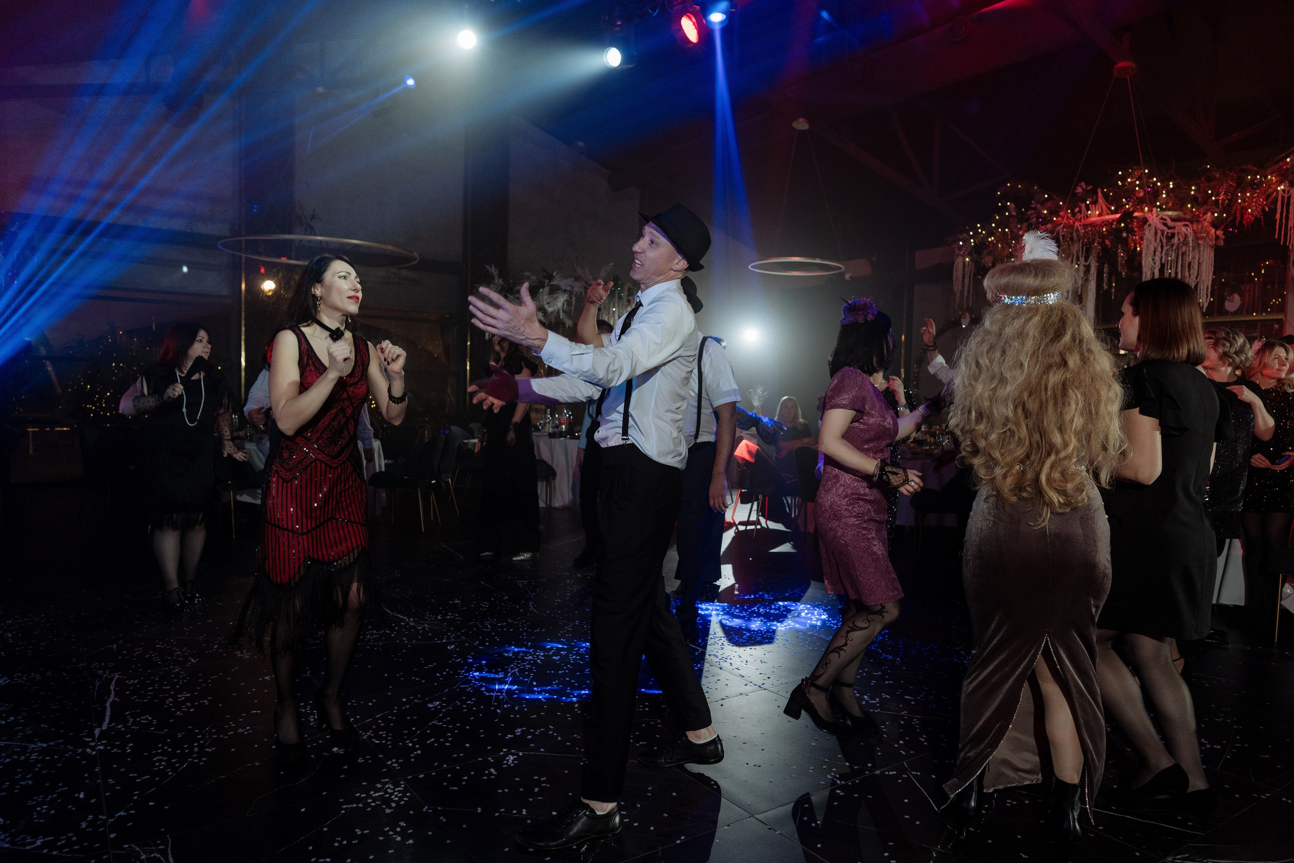 Альбион Тур