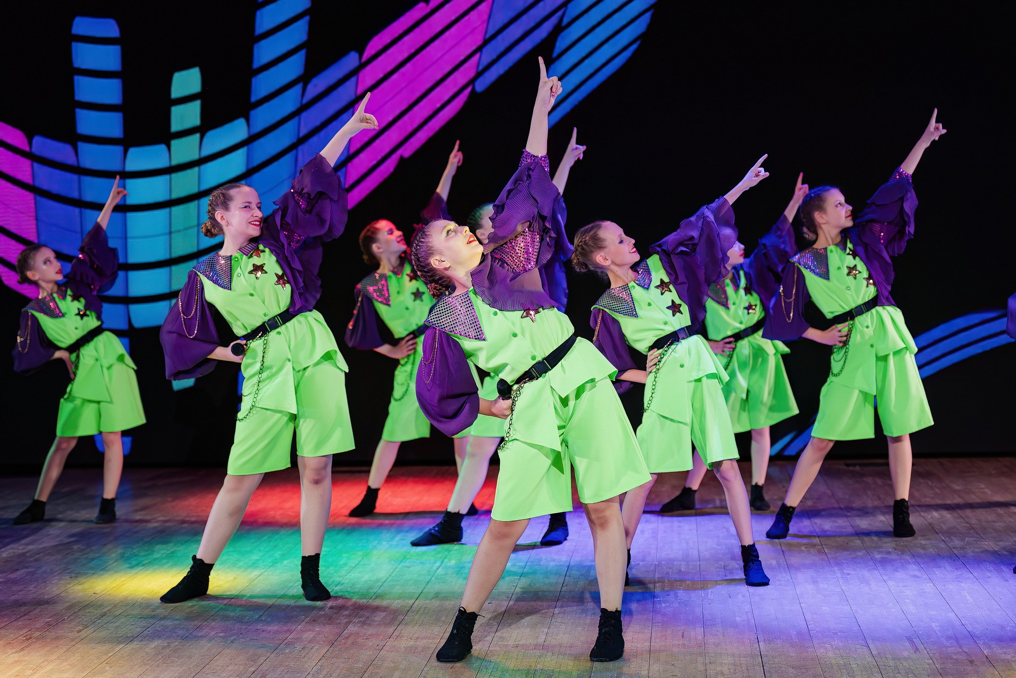 Отчетный концерт Образцового коллектива Алтая театра эстрадной песни «Созвездие». Свадебный и репортажный фотограф Никита Сницарев в Барнауле