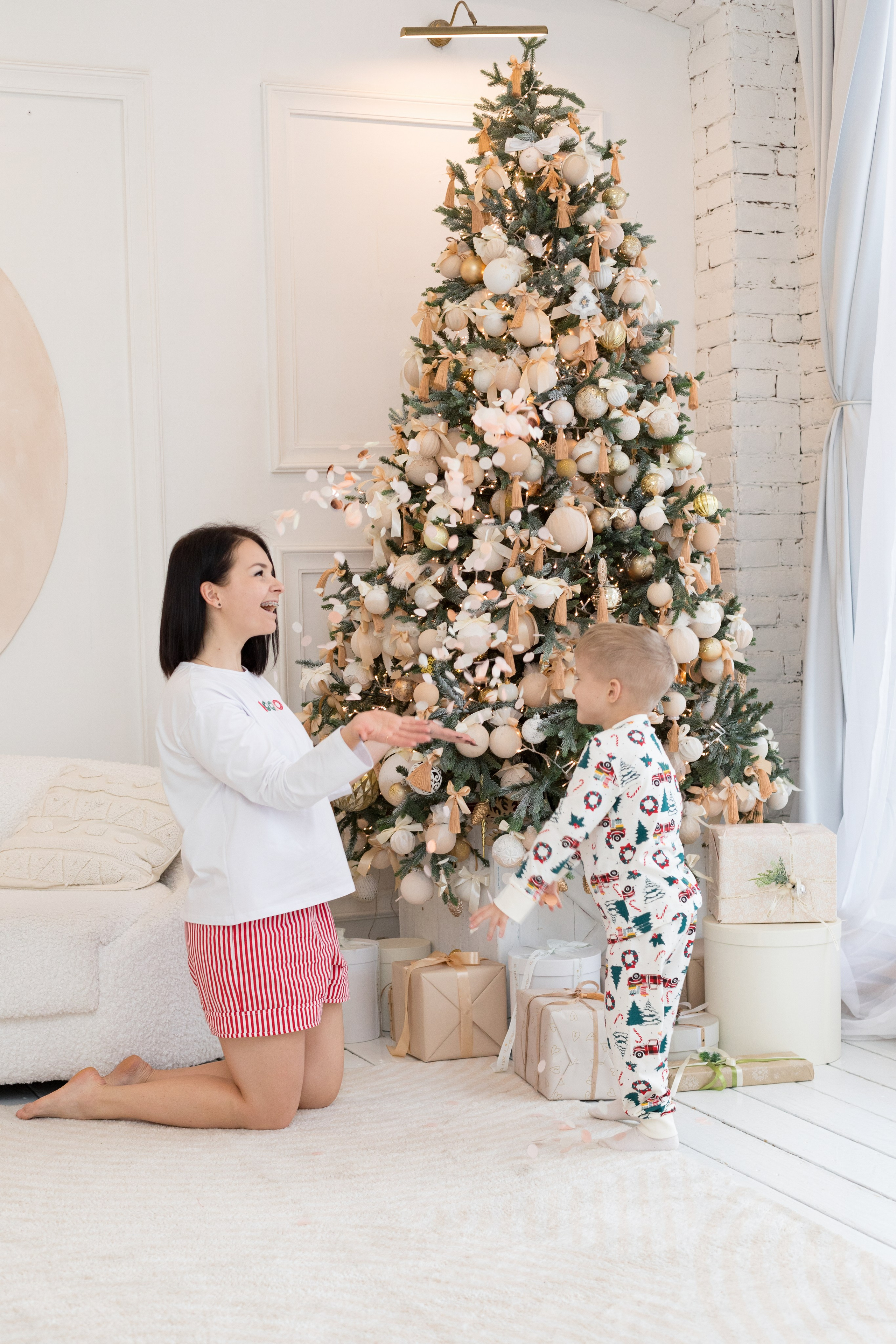 Новогодняя фотосессия Вероники и Феди. Детский и контент фотограф Надя Волкова Санкт-Петербург