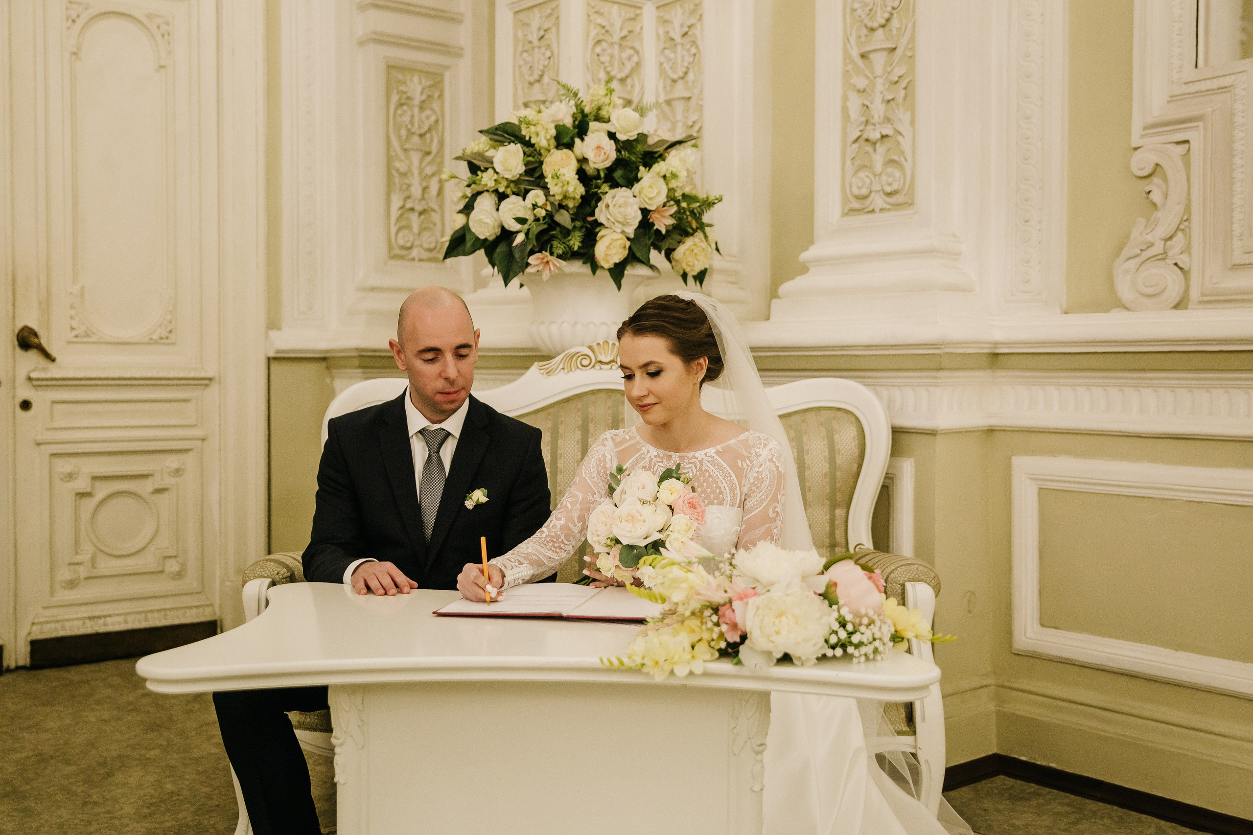 ОКТЯБРЬ | Дворец № 1 Талион, Особняк военного министра. Свадебный фотограф в Санкт-Петербурге Полина Корзухина