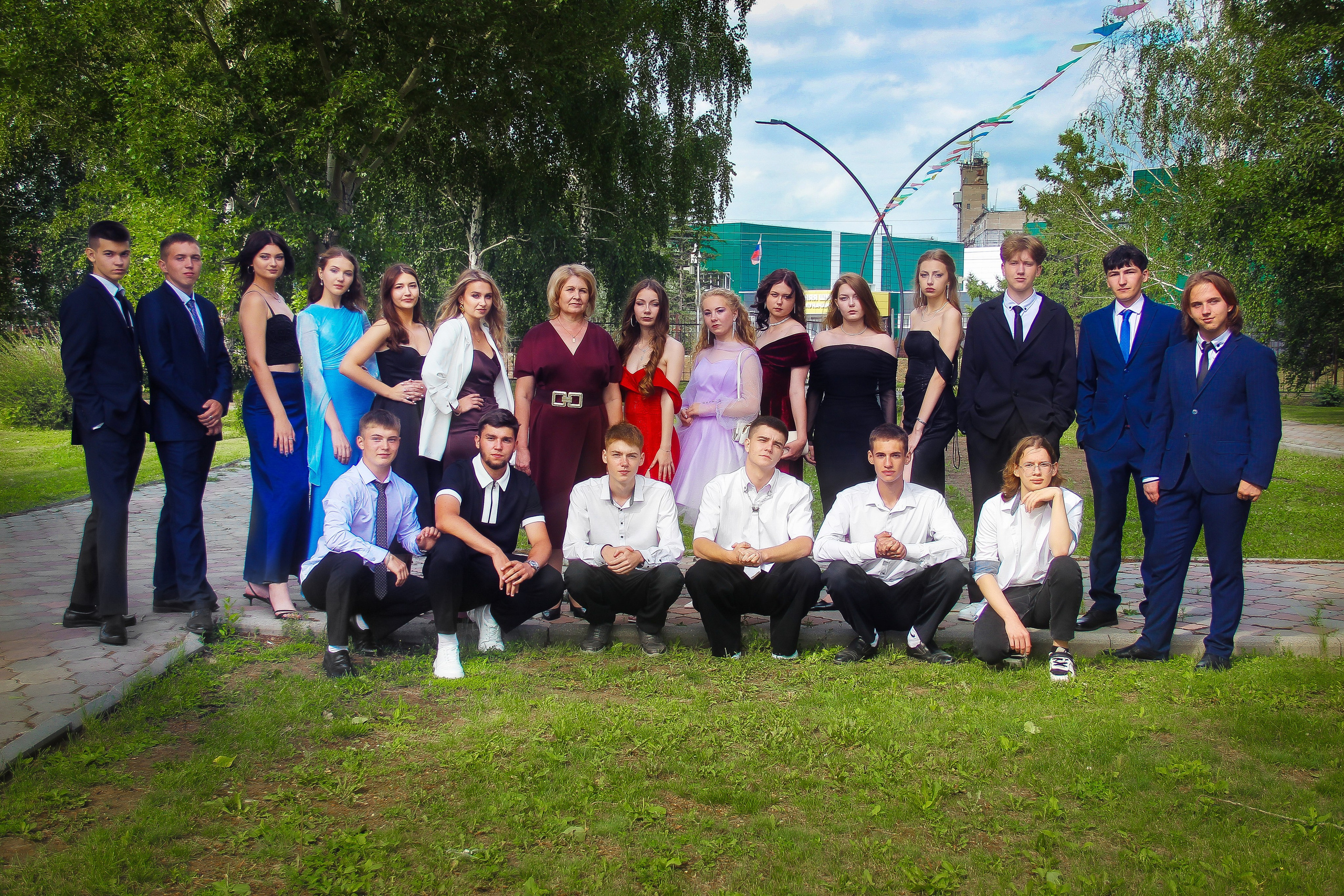 9-11 классы СЪЁМКИ ВЫПУСКНЫХ И ПОСЛЕДНИХ ЗВОНКОВ. Выпускные альбомы для школ и Детских садов в Барнауле /Выпускные/Свадебные/Детские/Семейные и др. виды съёмок /Фотограф Вера Валейко