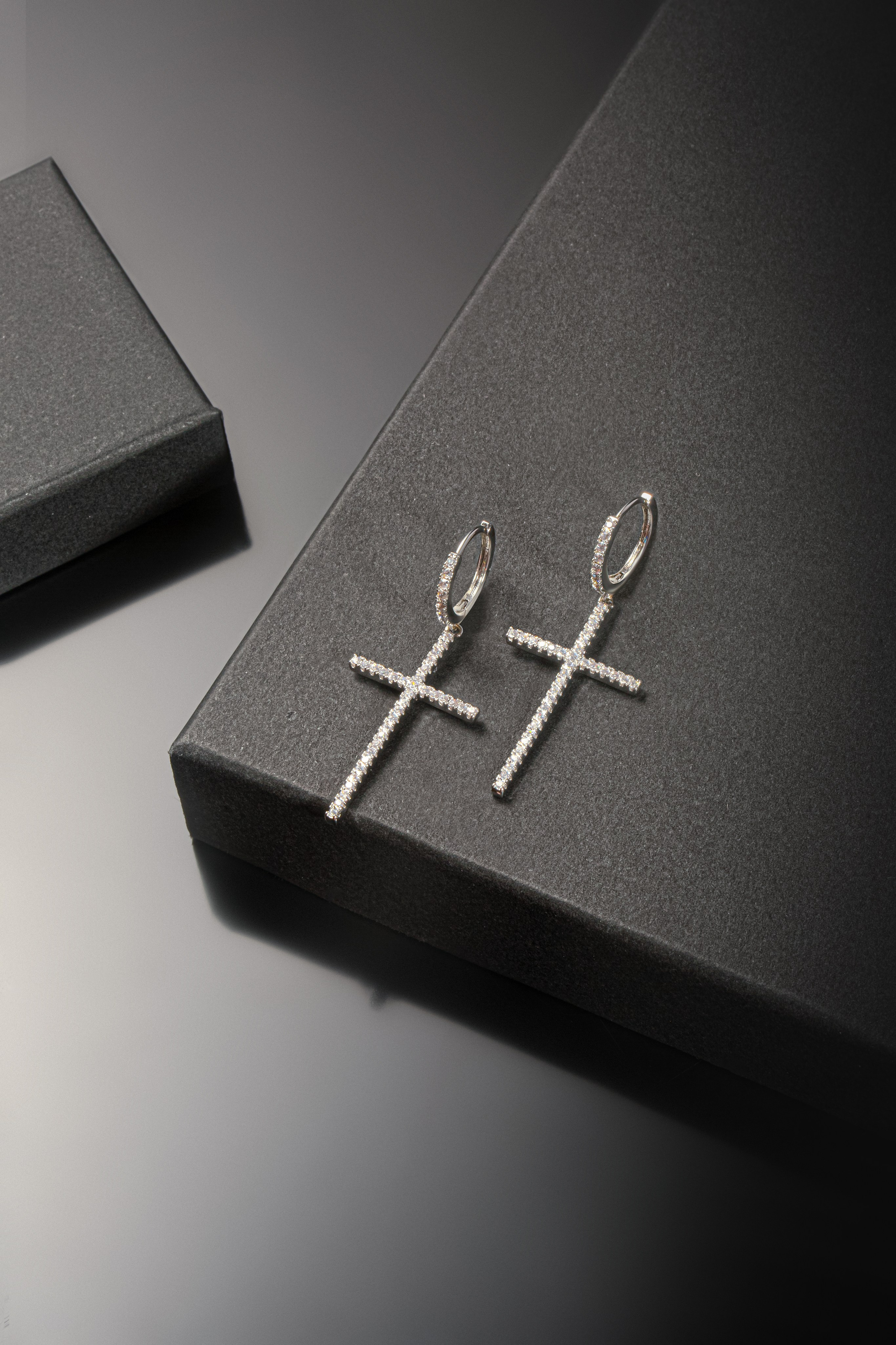 Ретушь фотографий колец и часов | Студия SVITHART