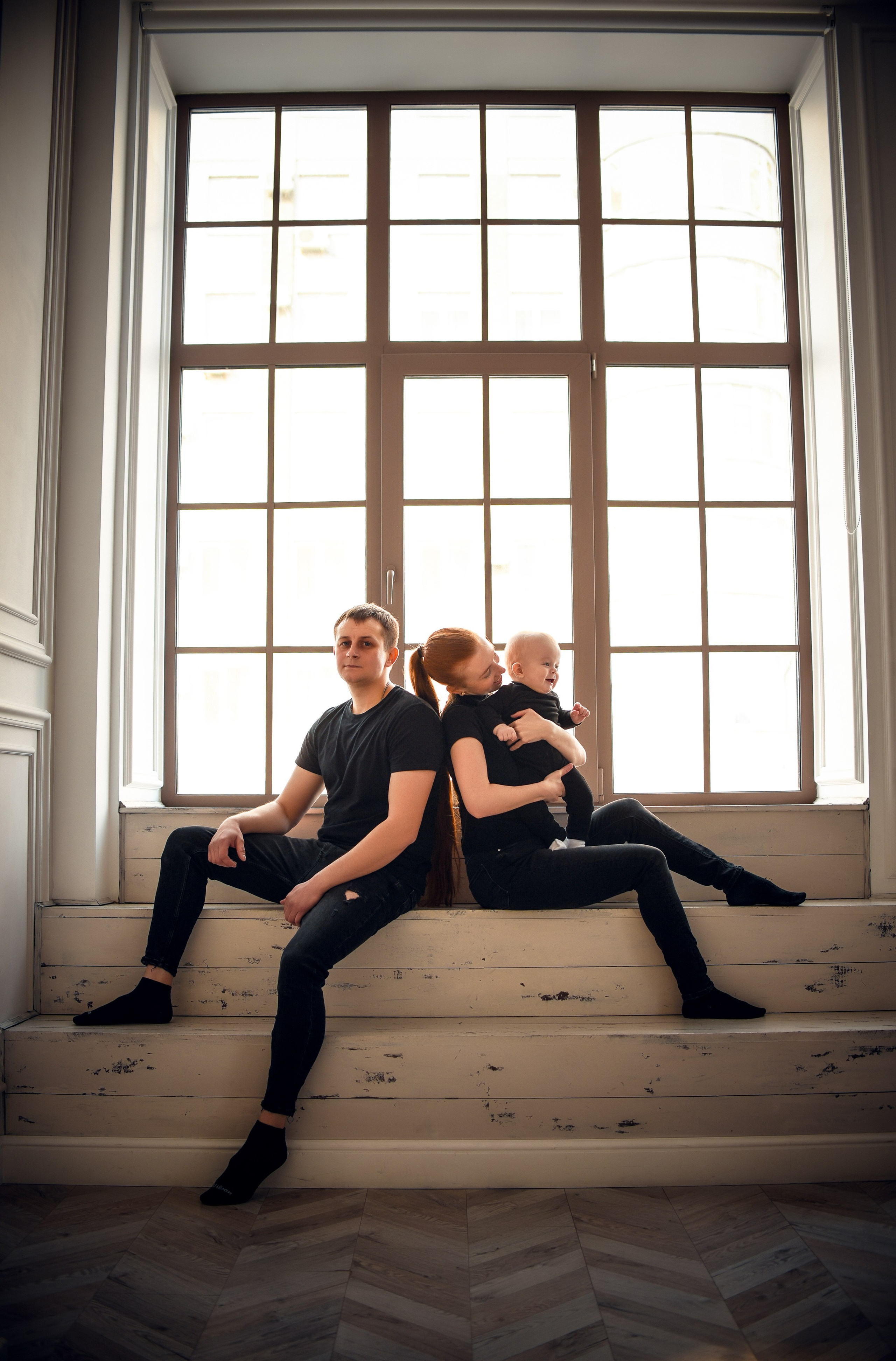 Семейная студийная фотосессия 3. Свадебный, семейный, детский, контент фотограф в Омске Максим Ильин