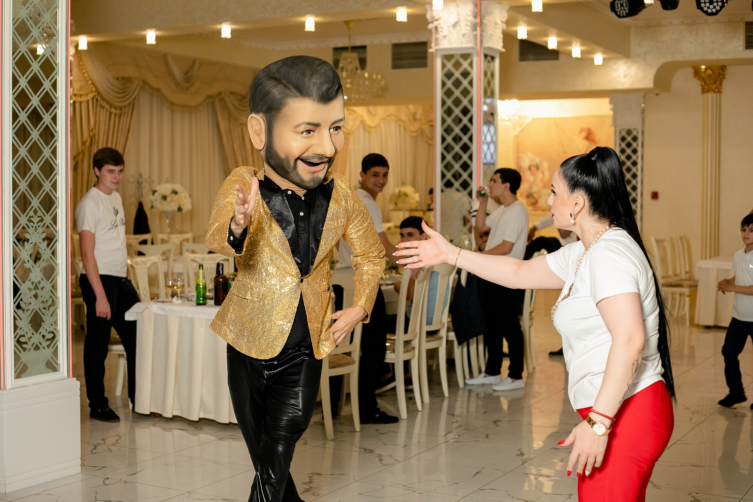 Съемки в ресторанах (свадьбы, юбилеи, выпускные вечера). Семейный и детский фотограф Марина Баладьян Сочи / Краснодар / Москва