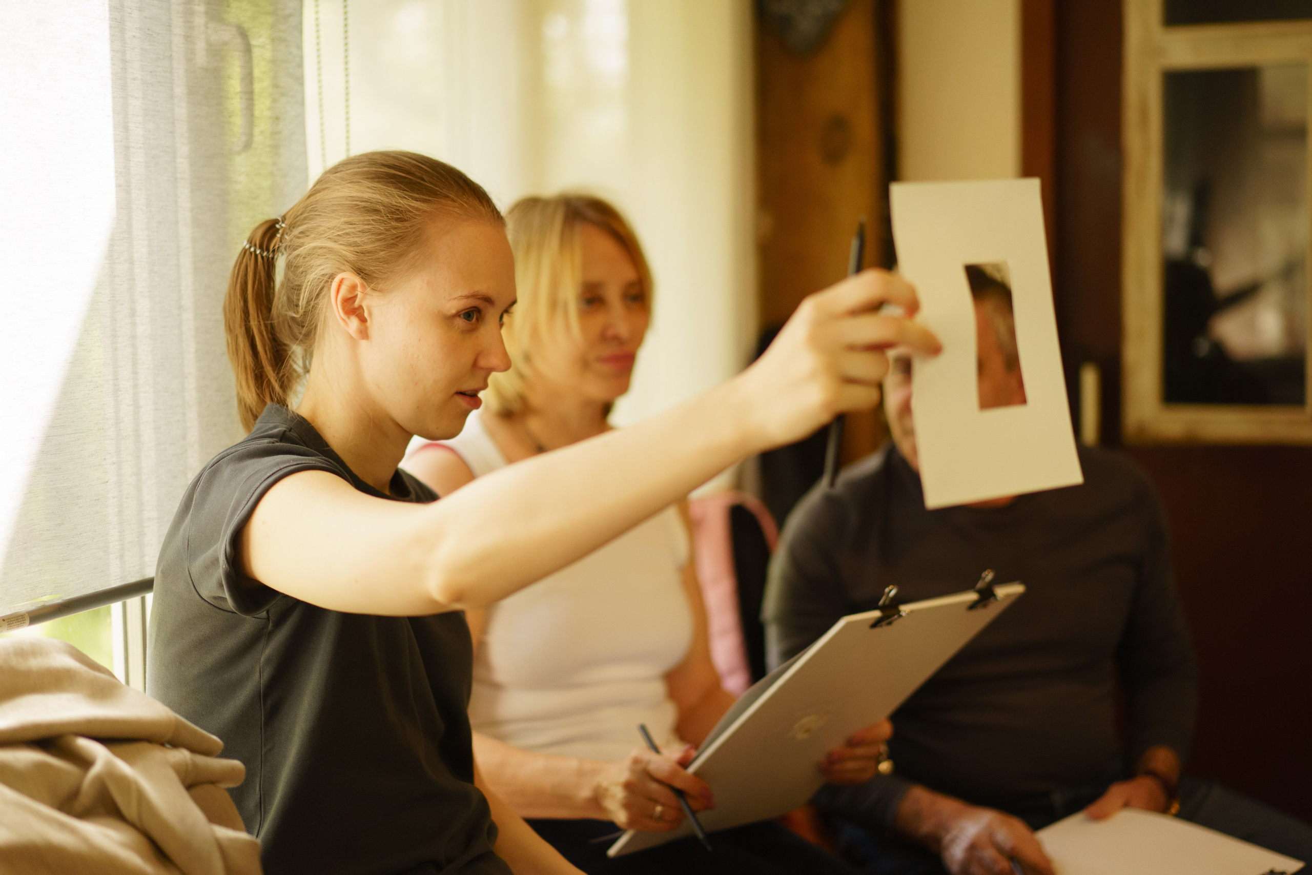 Школа счастья Ильи Даньшина. Лиза Фирстова — самый добрый фотограф
