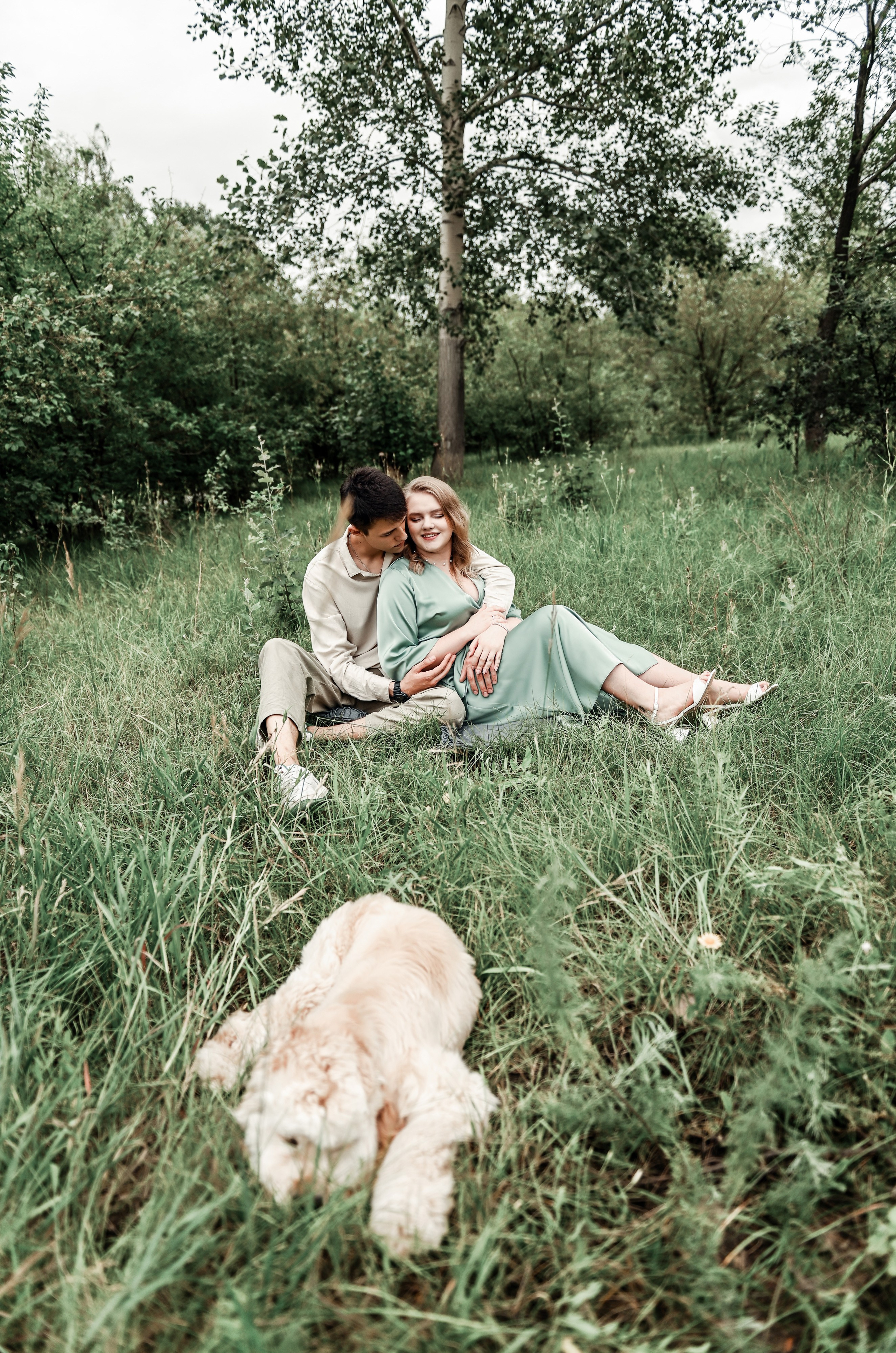 Love story прогулка вместе с песиком))). Свадебный, семейный, детский, контент фотограф в Омске Максим Ильин