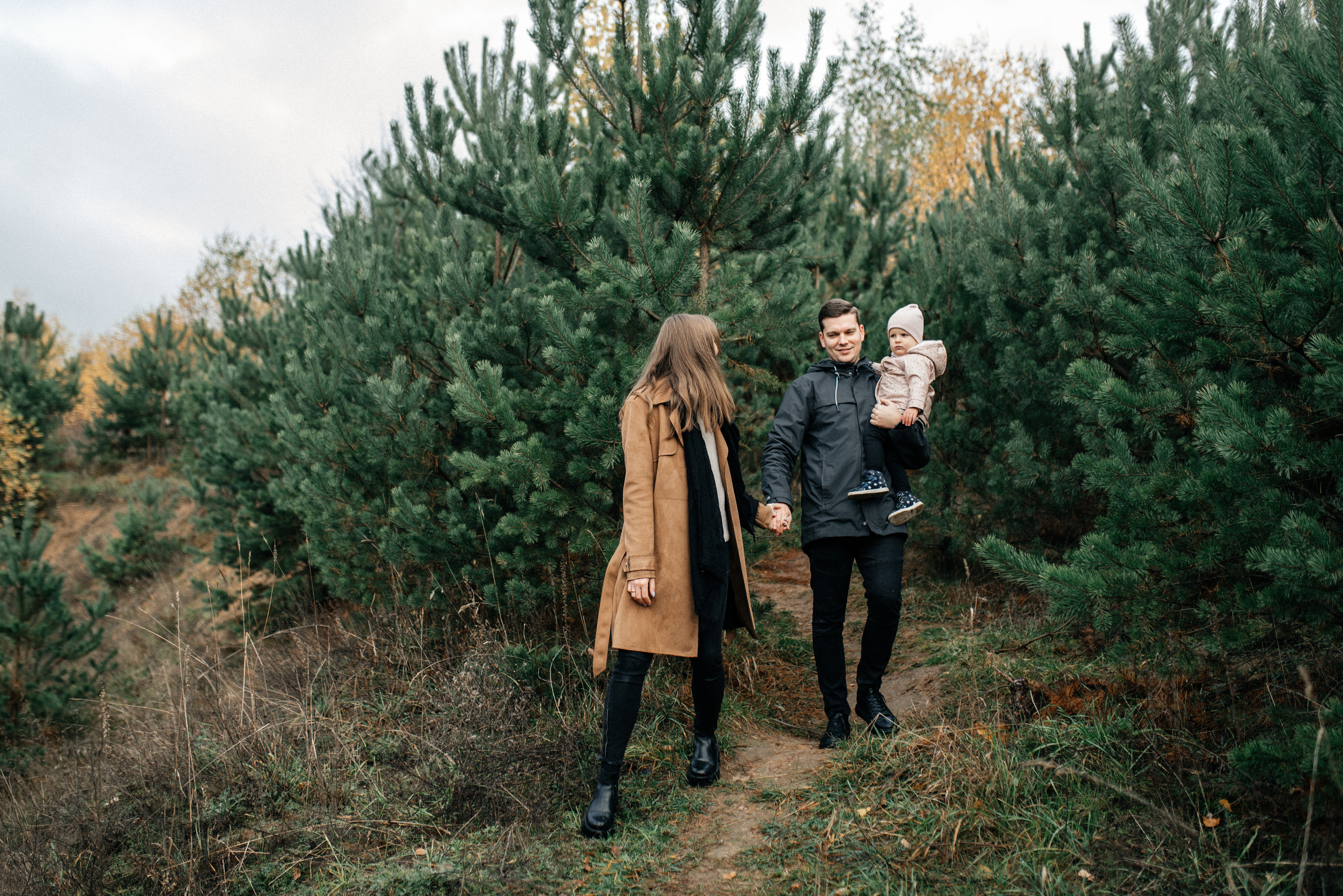 Оля+Руслан+Эмилия. Костюшко Кристина — семейный и свадебный фотограф в Минске