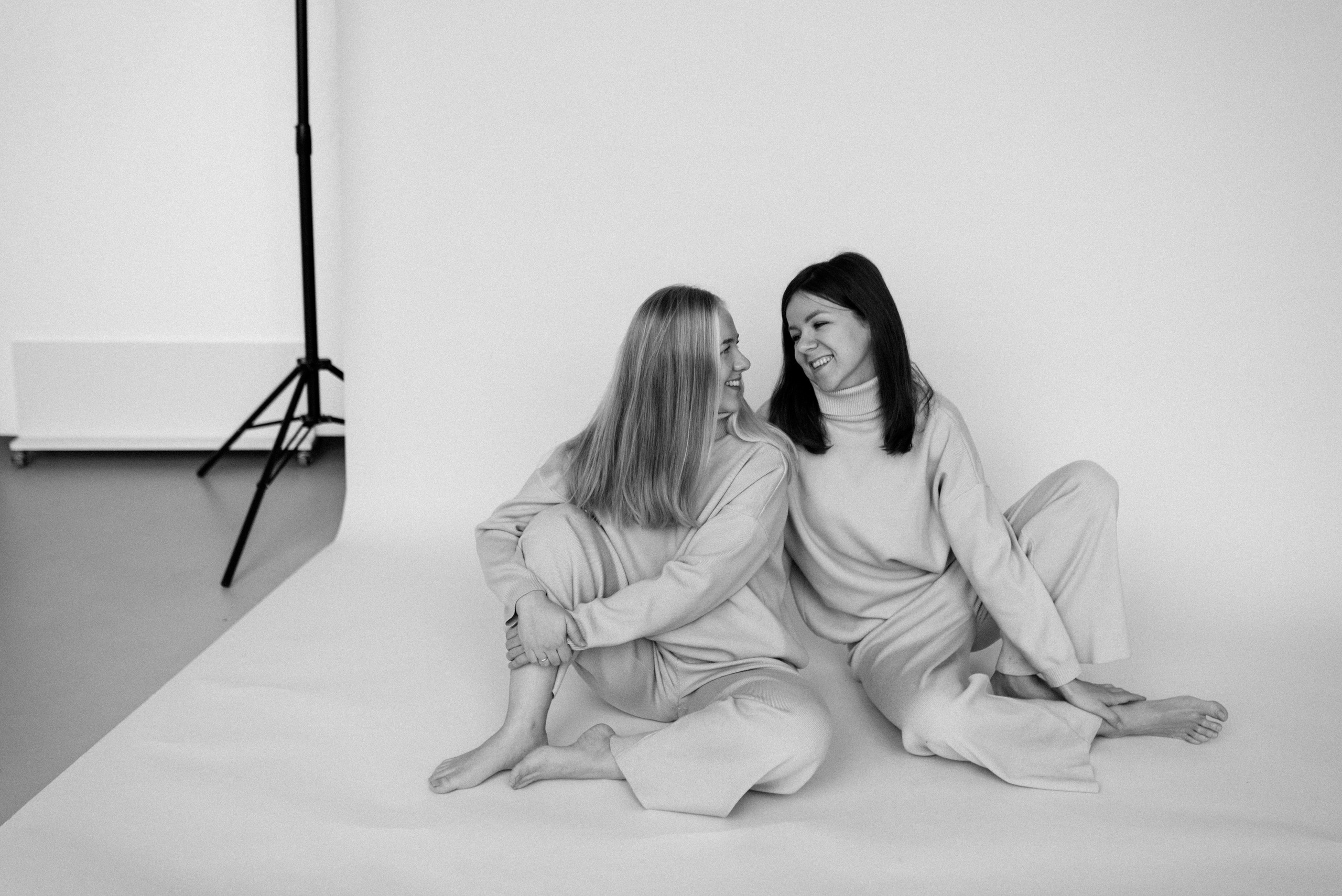 Катя+Аня. Костюшко Кристина — семейный и свадебный фотограф в Минске