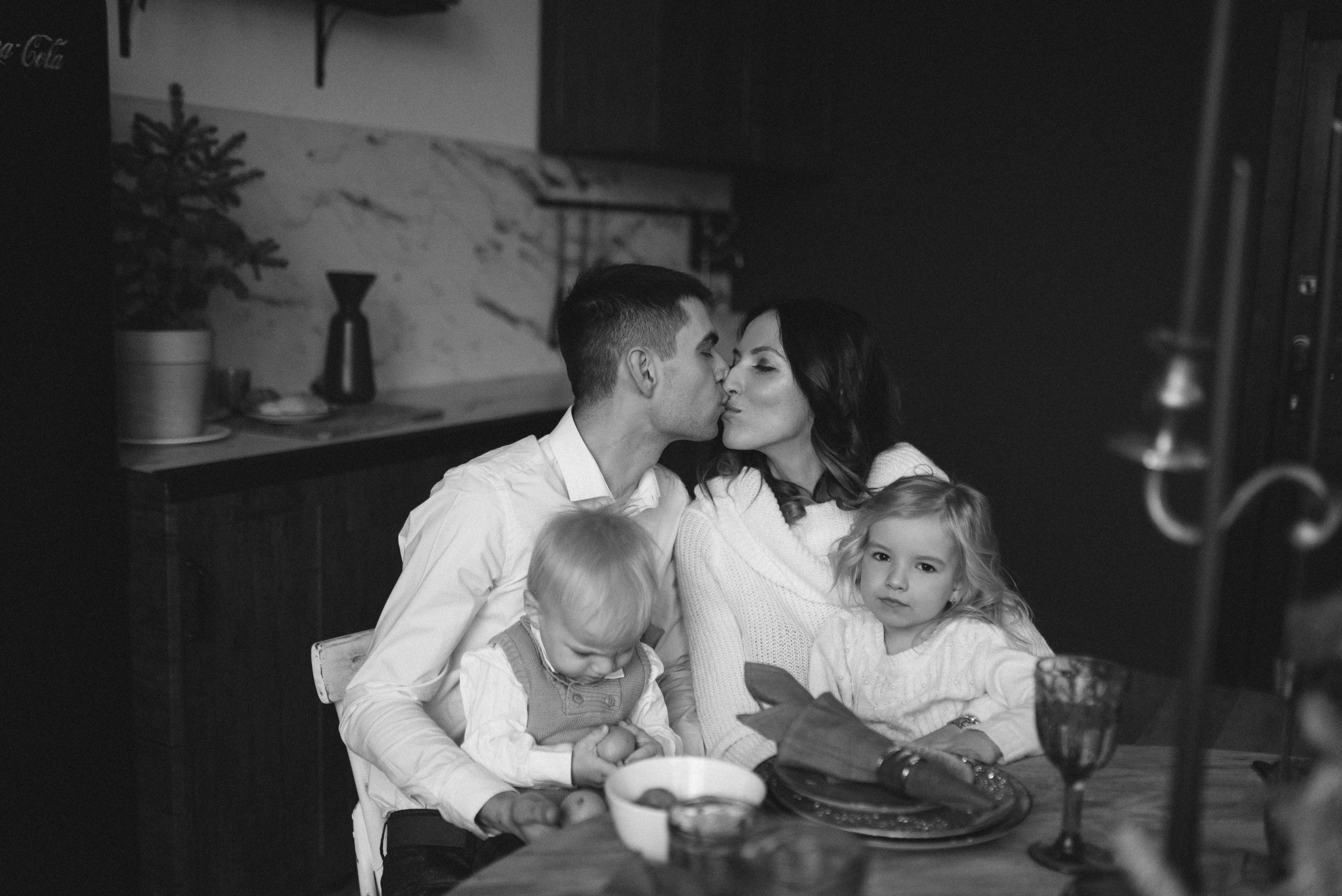 Олег+Аня+Дарина+Давид_нг. Костюшко Кристина — семейный и свадебный фотограф в Минске