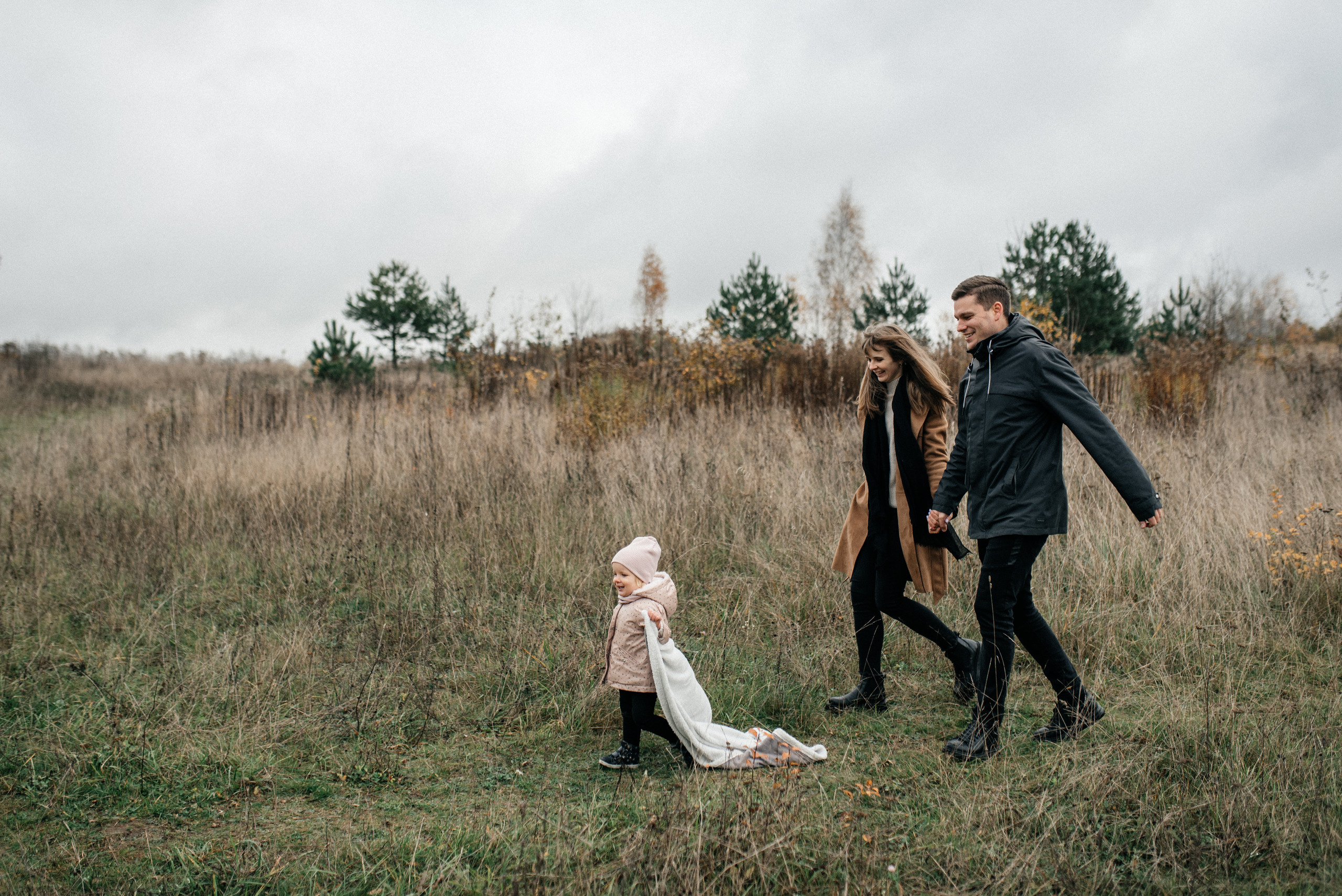 Оля+Руслан+Эмилия. Костюшко Кристина — семейный и свадебный фотограф в Минске