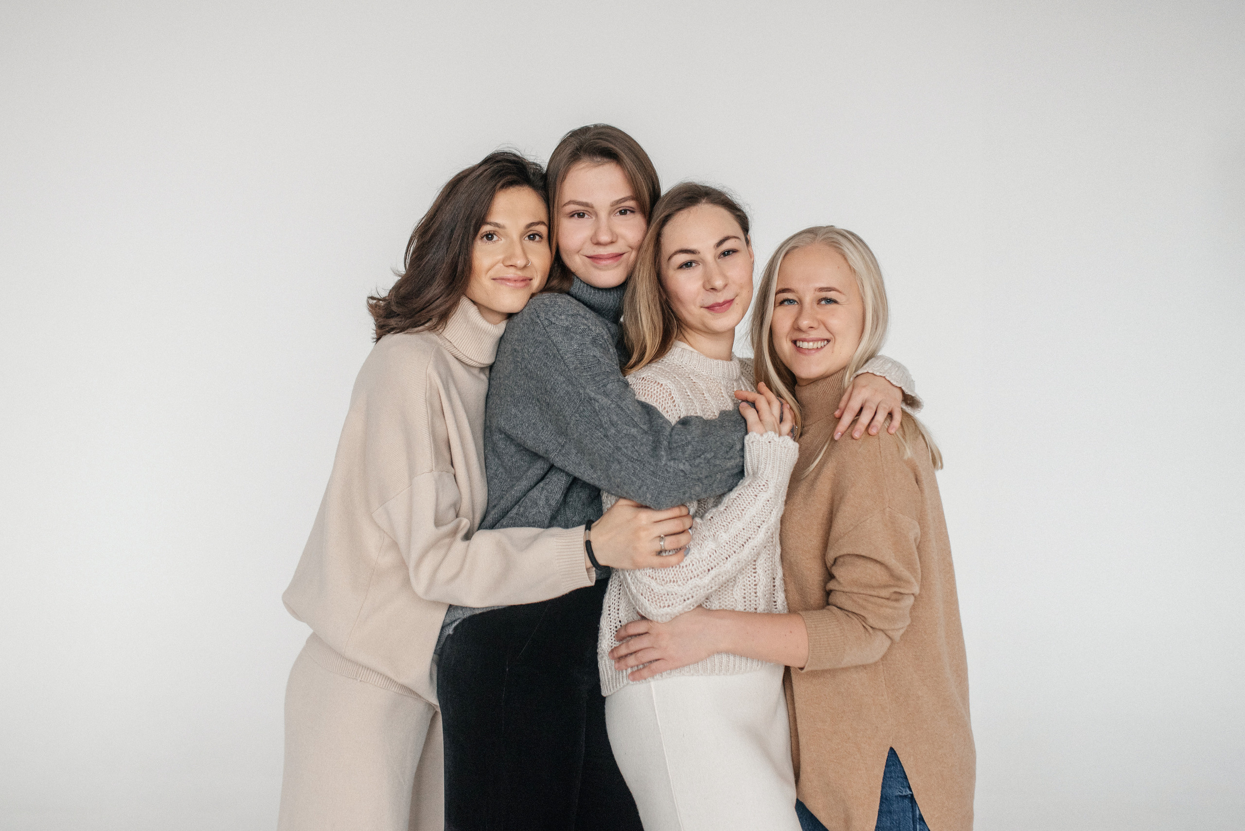 Настя+Настя+Люба+Аня. Костюшко Кристина — семейный и свадебный фотограф в Минске