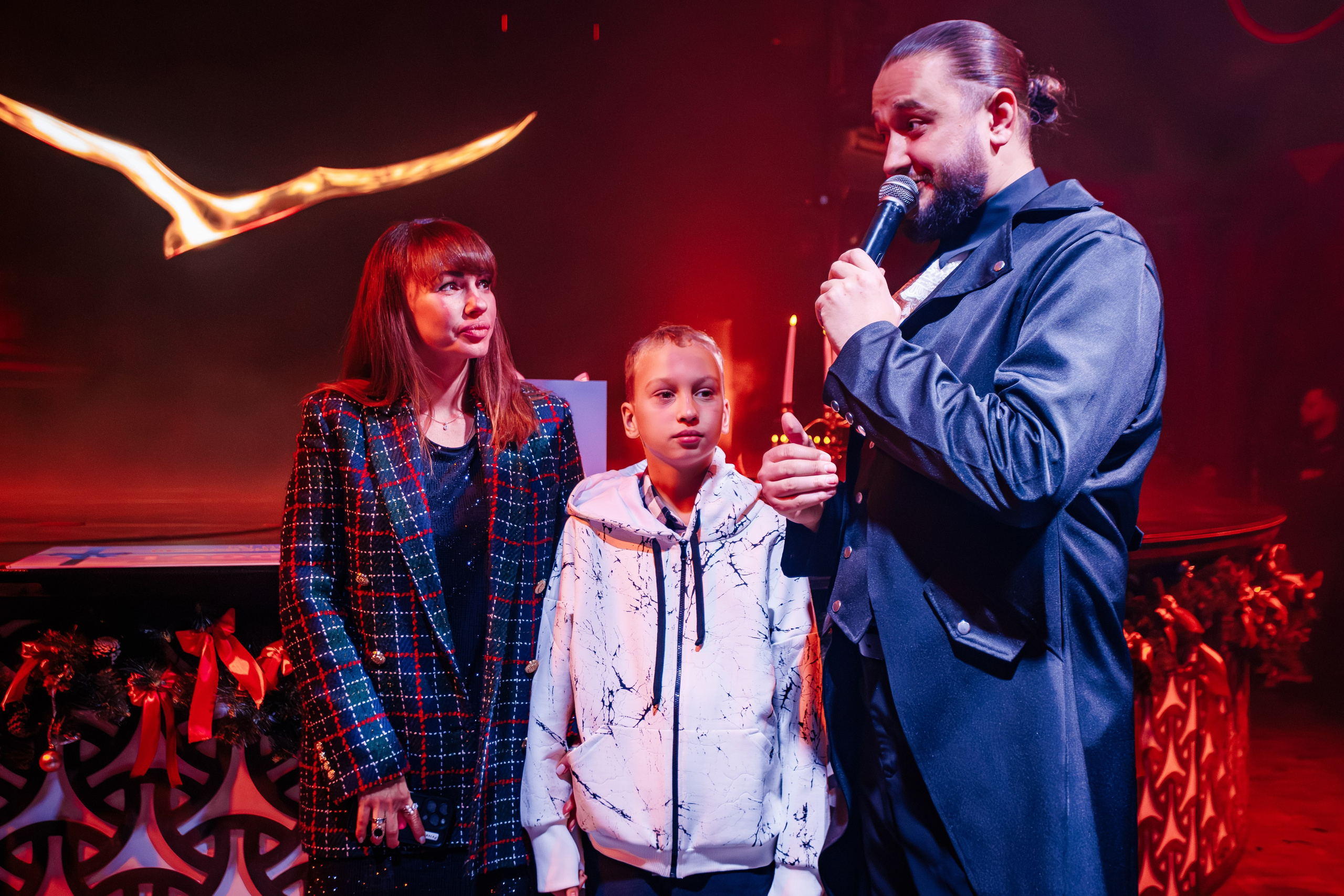 Новогодняя шоу-программа «MAGIC TIME» в PTIZZA BAR_Ялта_31.12.2025. Аминов Руслан | Фотограф