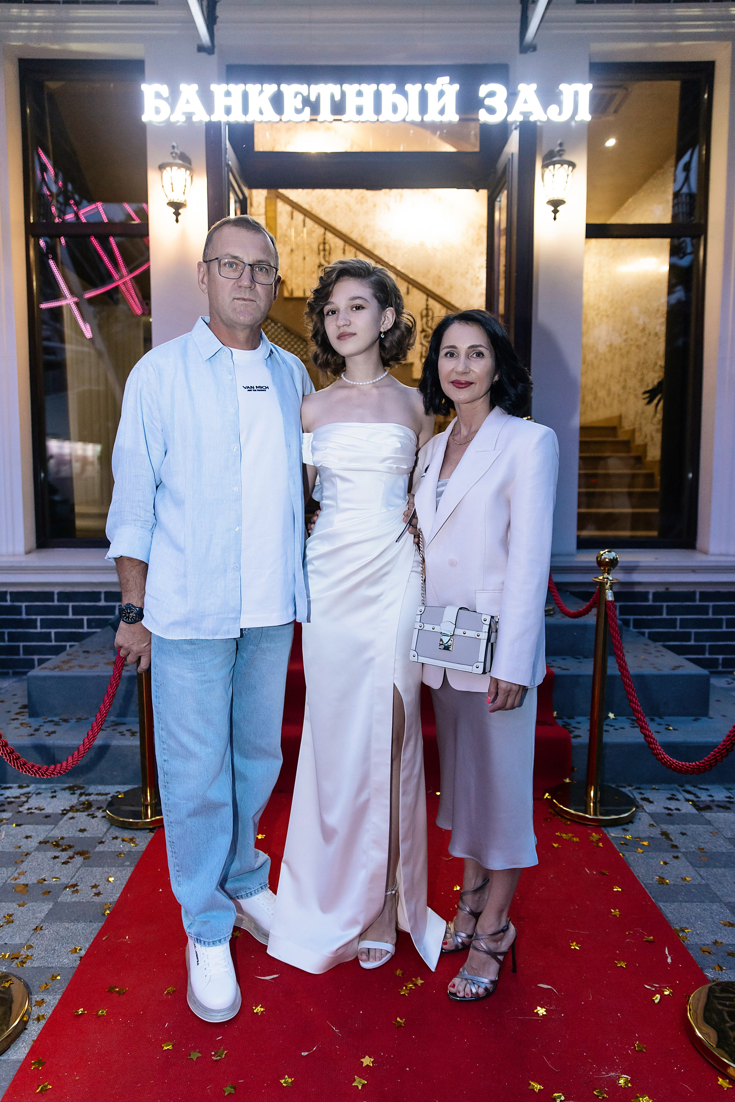 11 класс 48 лицей. Фотограф и Видеограф в Краснодаре Юлия Солодченко