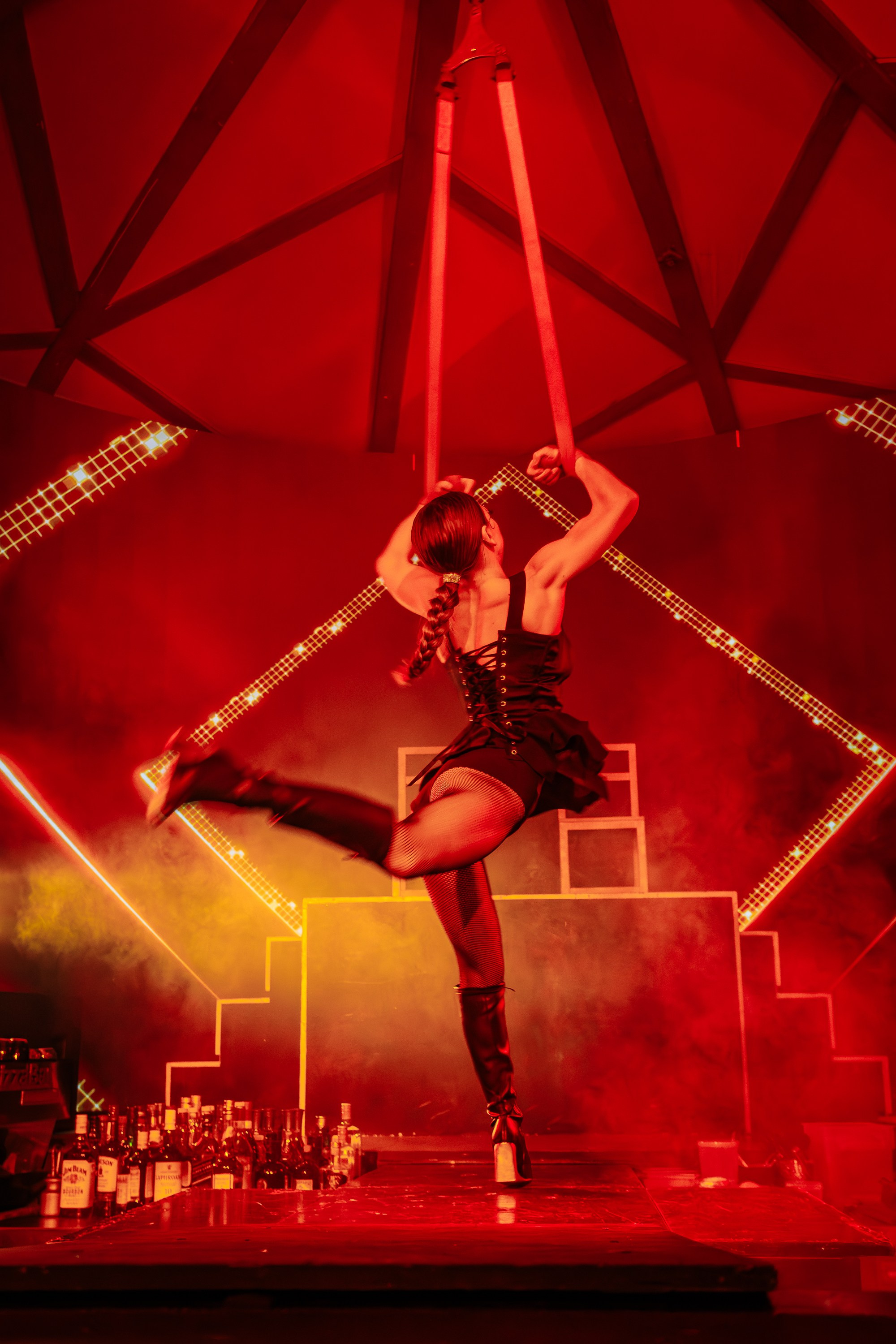 PTIZZA SHOW. Gold & Black in Ptizza Bar_Ялта_6.07.2025. Аминов Руслан | Фотограф