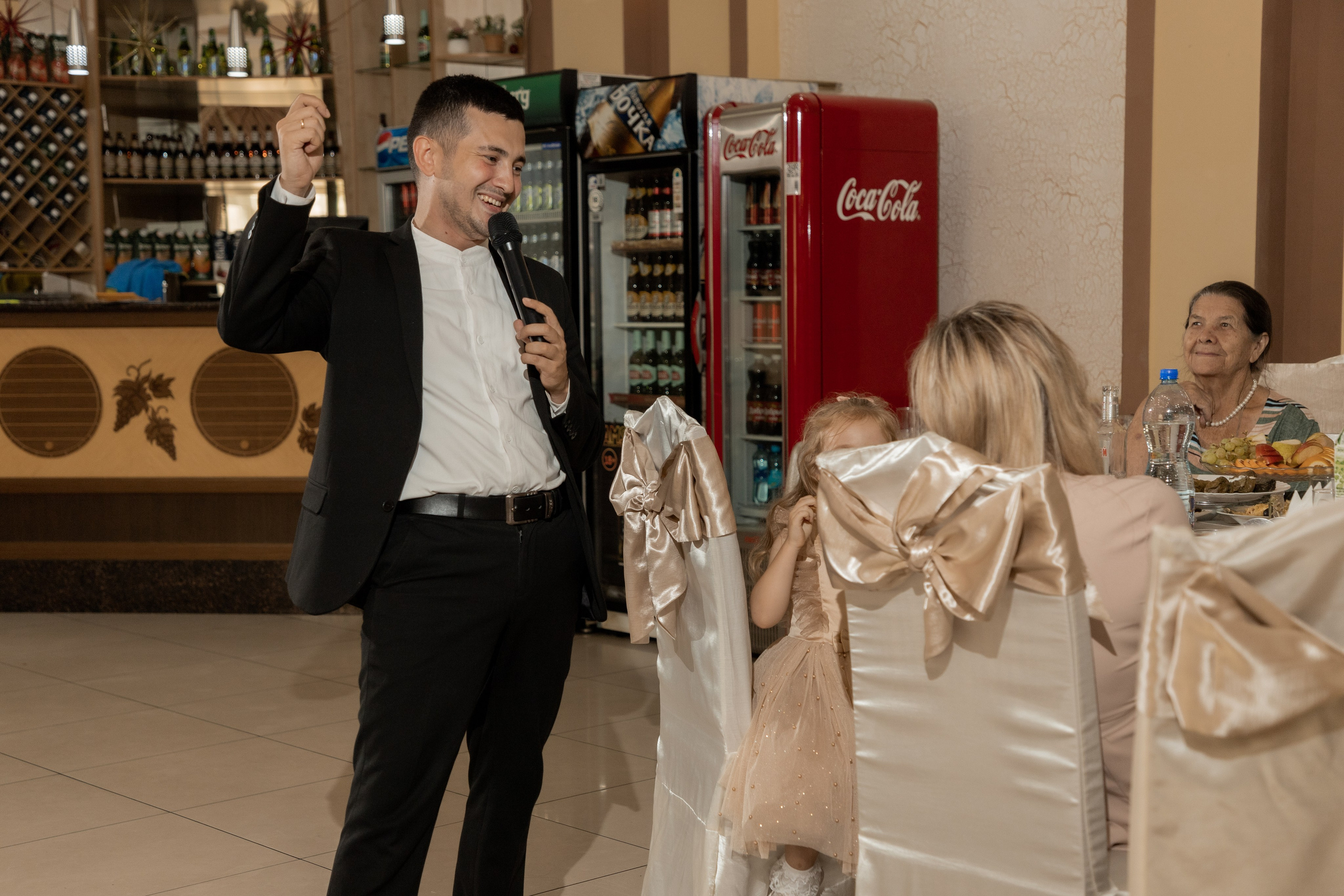 Роман и Александра (банкет). Свадебный фотограф Ангелина Сунгатулина | Саратов | Балаково | Вольск