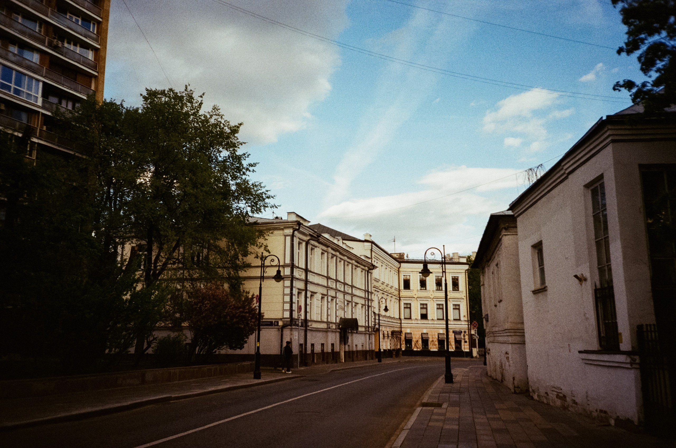 Ул. Малая и Большая Никитская | Ricoh R1 | Fujifilm Fujicolor C200