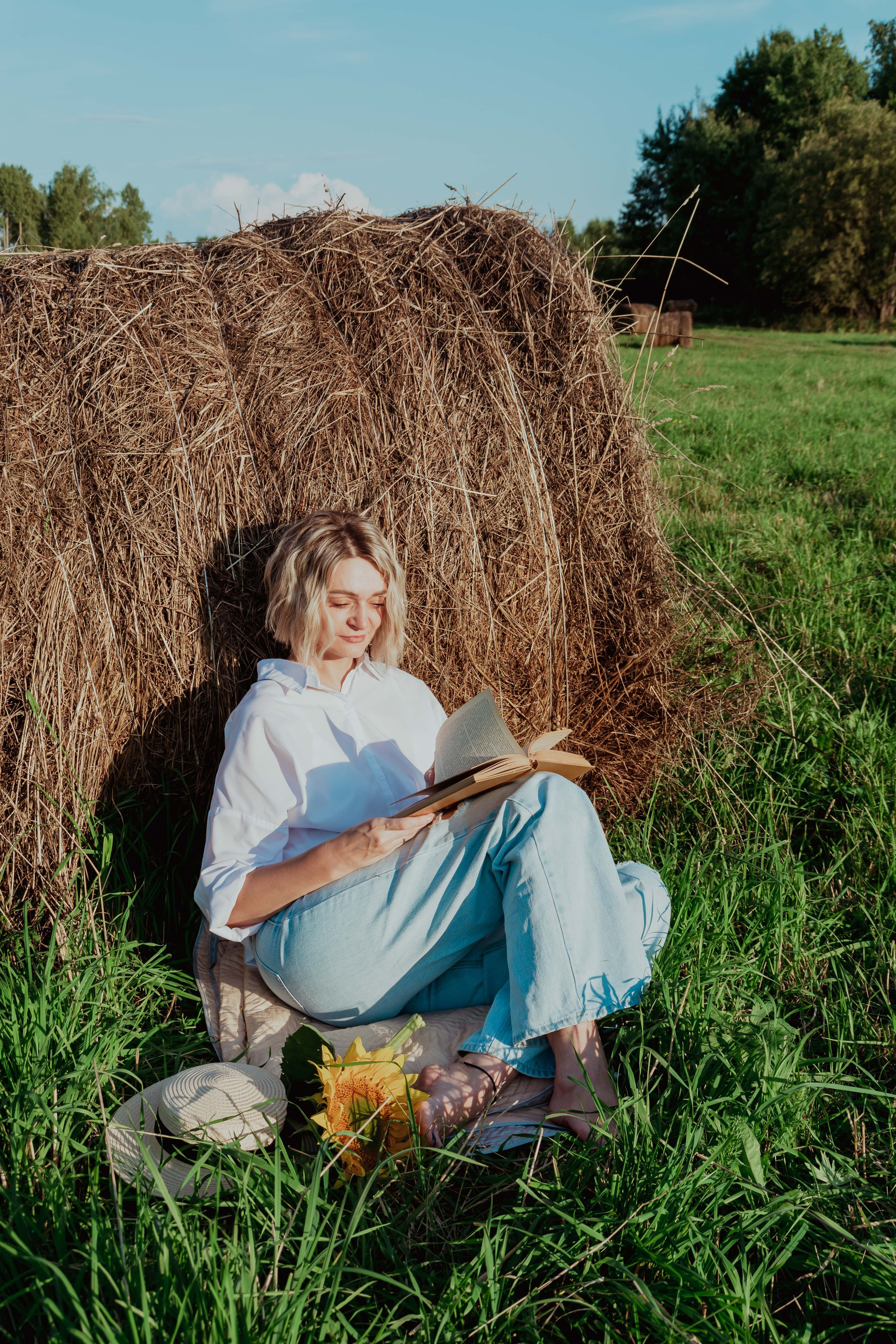 Фотосессия в тюках сена, в соломе. Елена Волкова семейный фотограф в станице Гостагаевской города-курорта Анапа