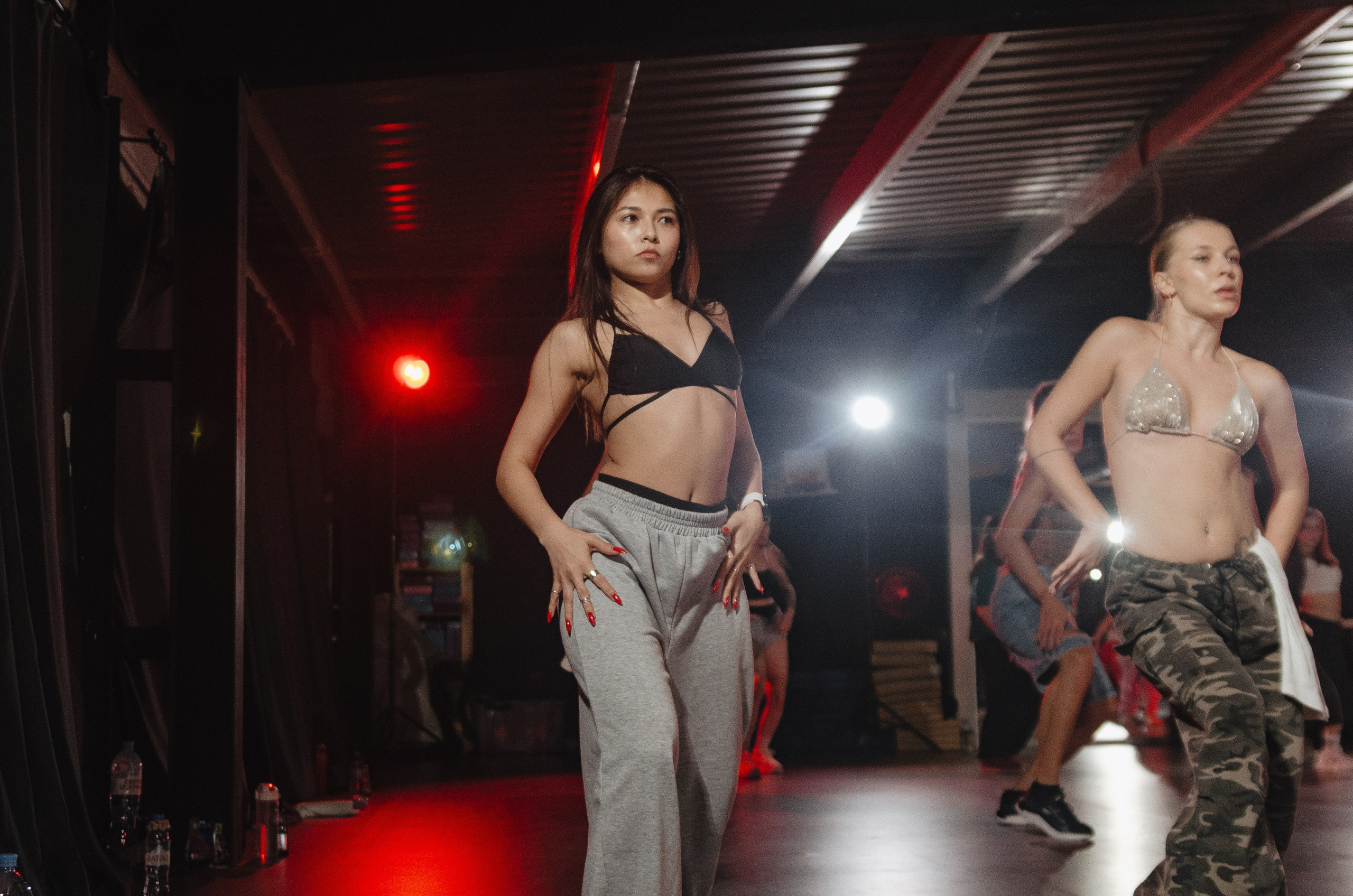 Мастер-классы по High Heels/Girly hip-hop от Оксаны ATTA. Денисова Аля — фотограф для парных съемок и индивидуальных историй в Барнауле