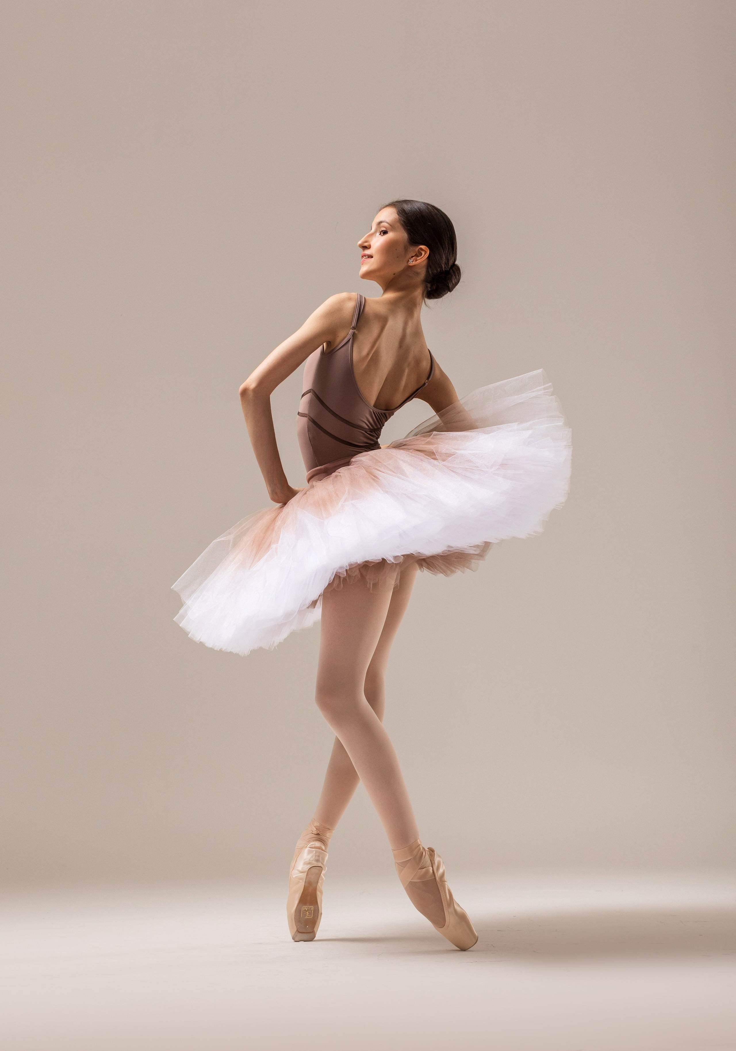 Балетная съёмка на белой циклораме и фонах. Балетный фотограф Алина Ханько — Душа Балета