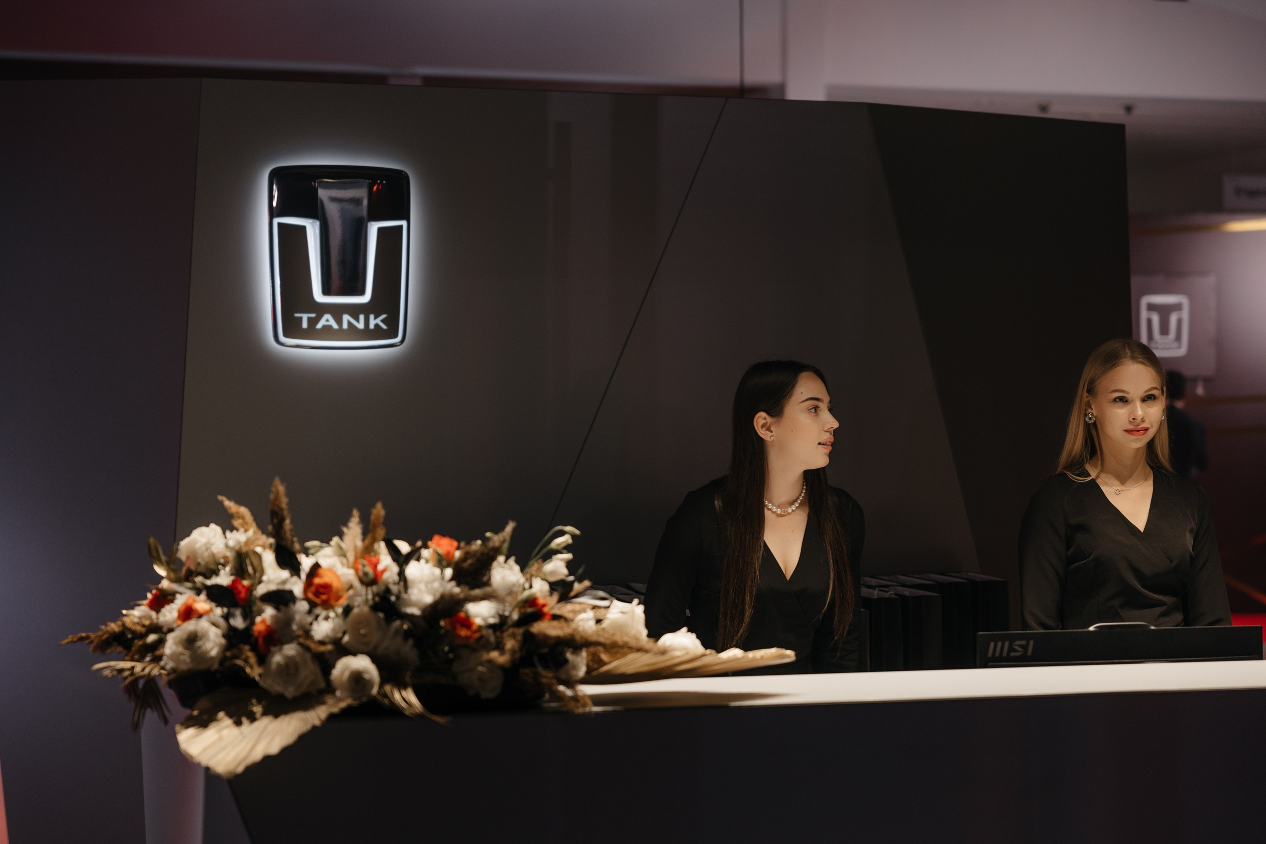 Открытие авто салона Tank Авторай. Свадебный фотограф в Ульяновске Алексей Китов