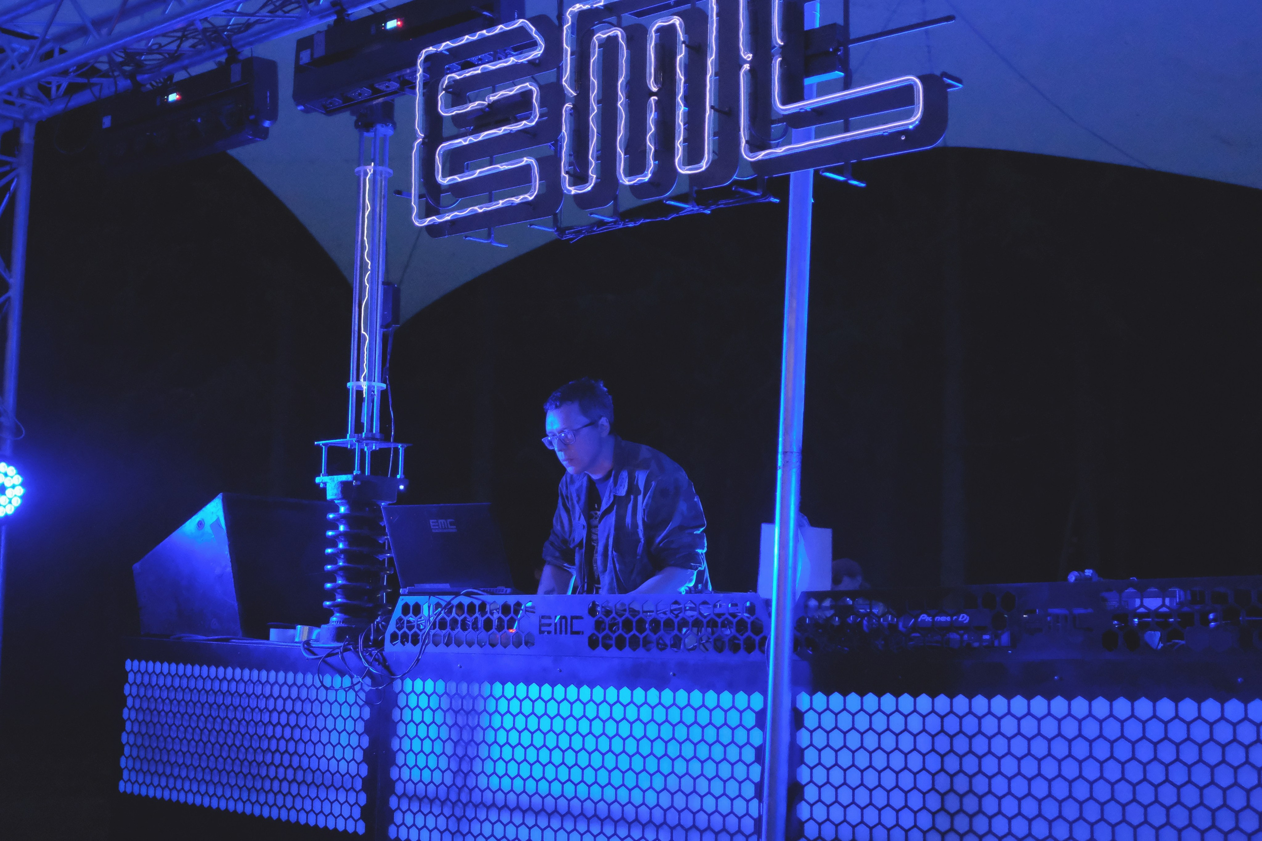 Пикник на обочине от команды EMC. 11июля 2025. Репортажный фотограф в Санкт-Петербурге Даниил Могута