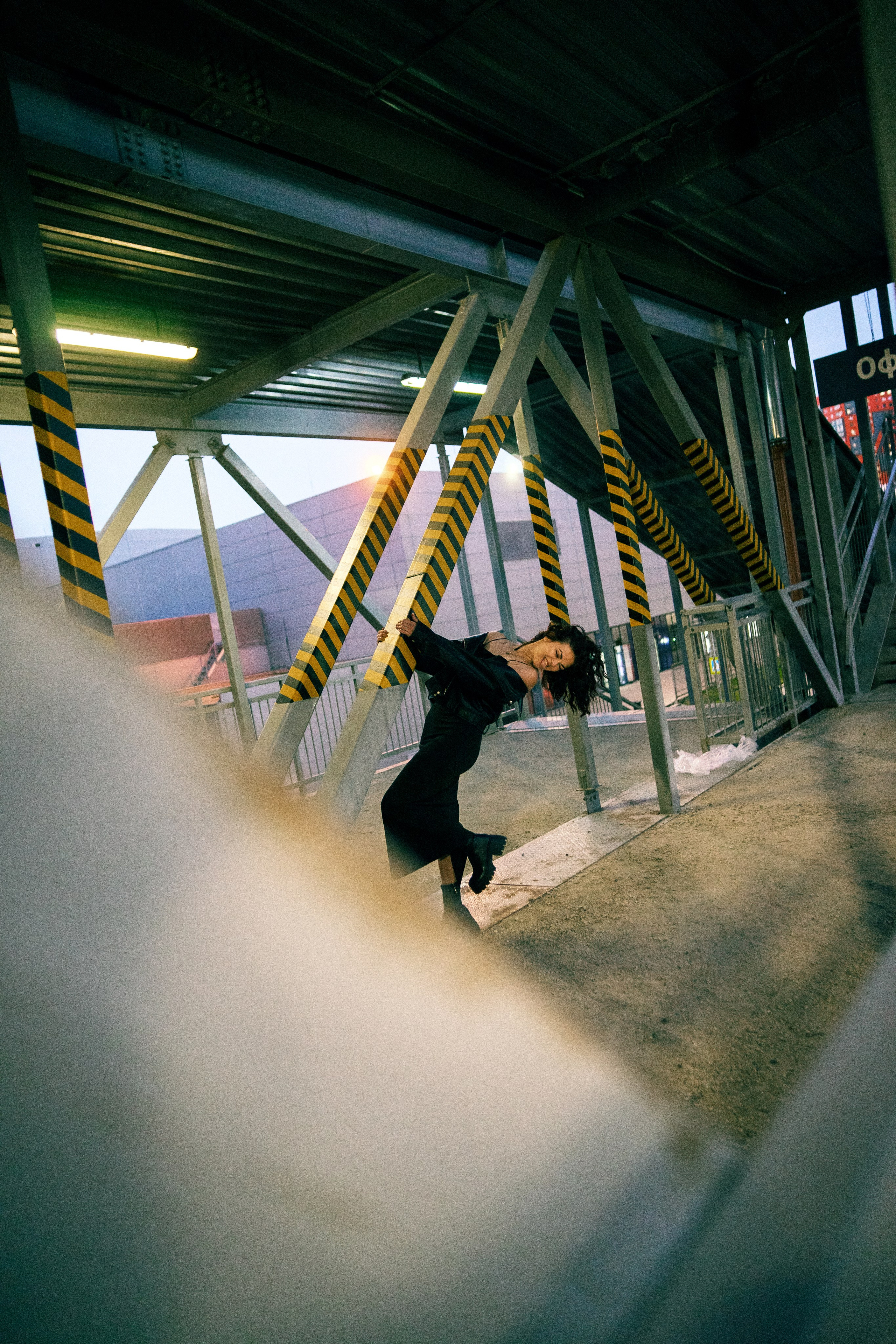 Влада стрит