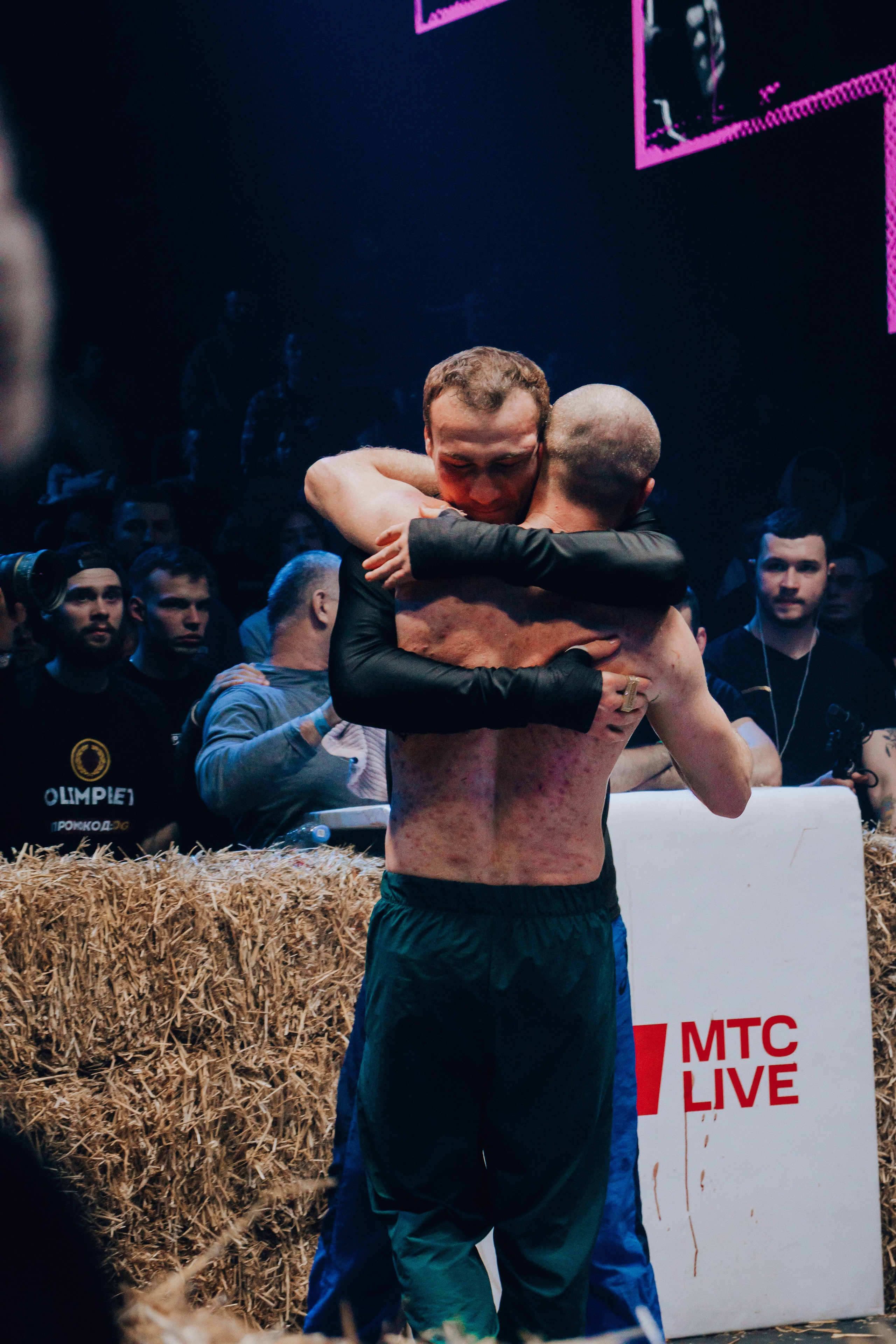 Кулачные бои TopDog. Анастасия Тен