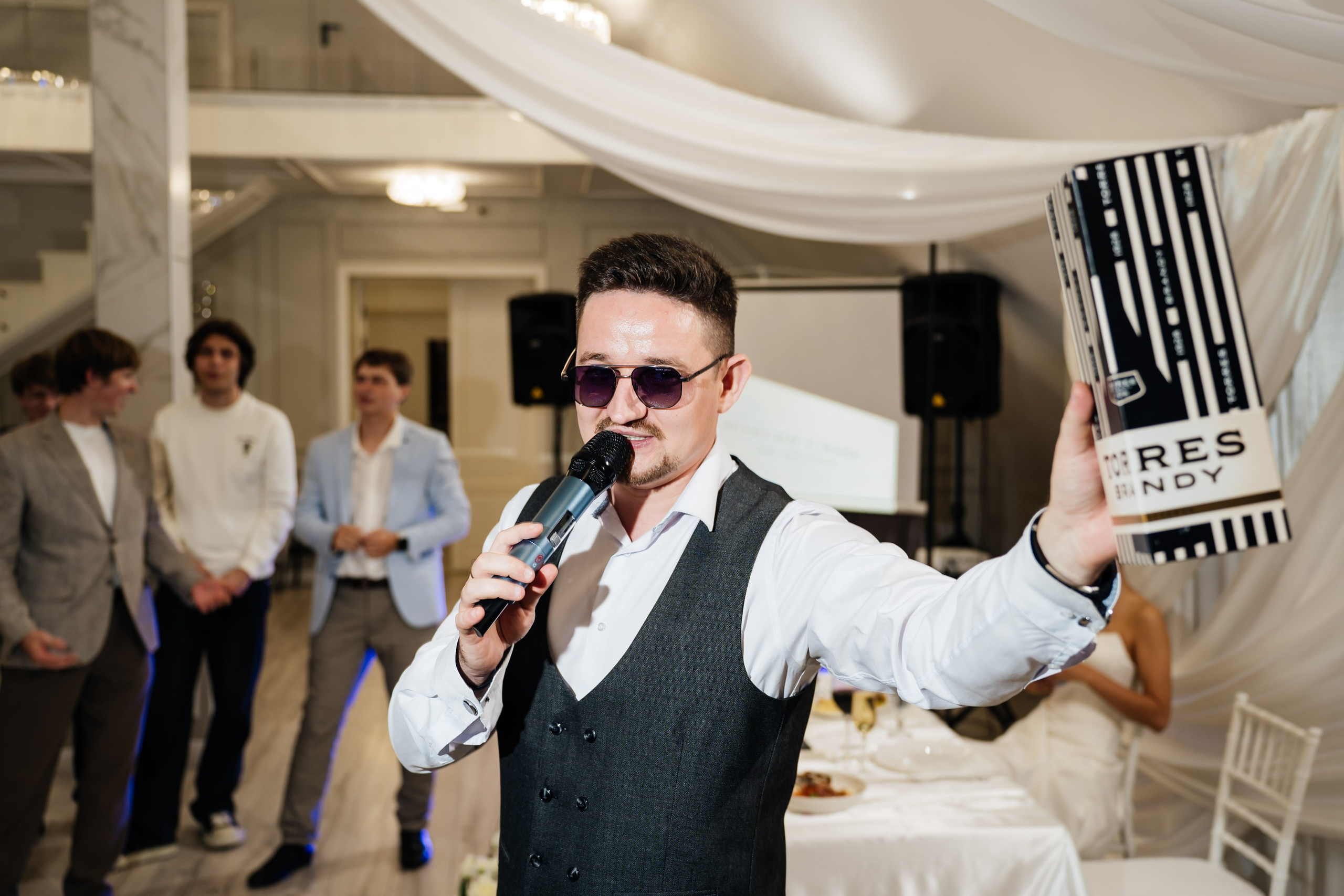 Максим и Майя. Видеограф и Фотограф в Челябинске Ксения и Владимир Рюмины