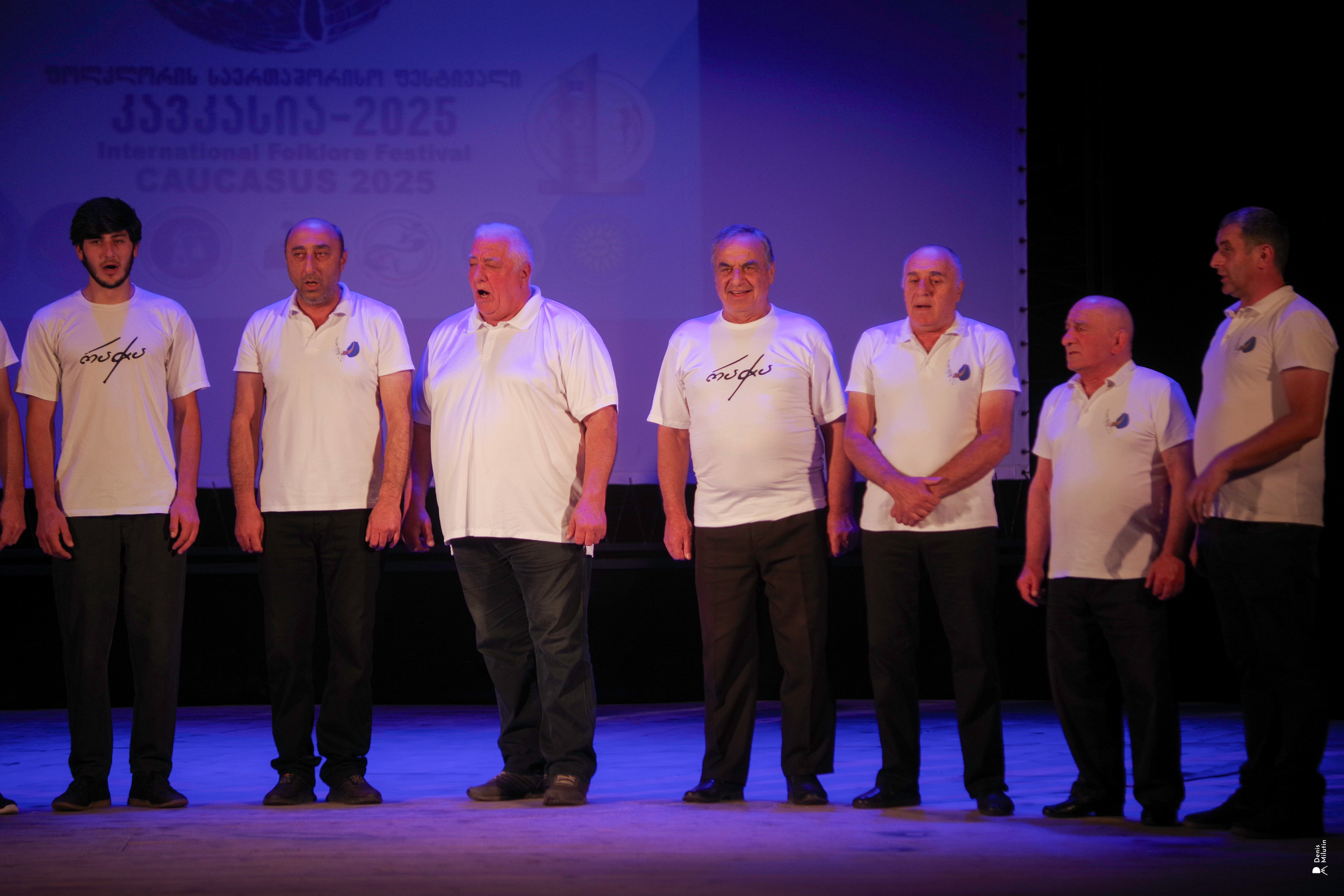 Танцы в прекрасном Они. Портретный фотограф Денис Милютин