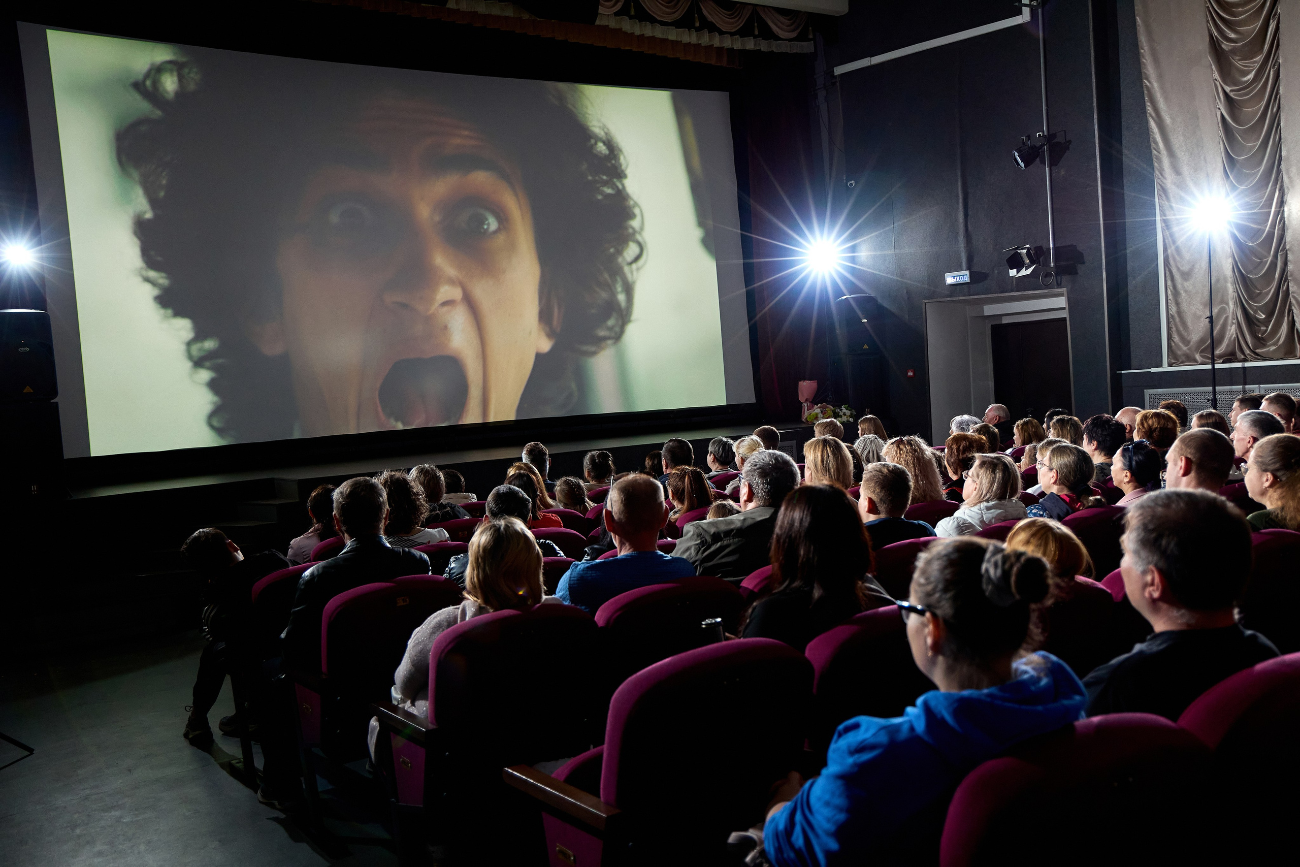 Кинопоказ, дима красилов, киностудия горького. Свадебный репортажный и фуд фотограф в Барнауле Гайфулин Виталий