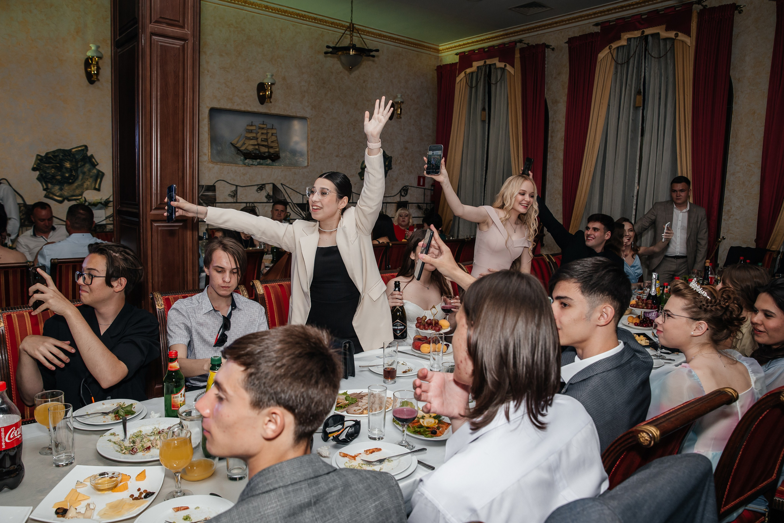 Выпускной 11 класс. Фотограф Любава Колесник. Выпускные альбомы в Крымском районе