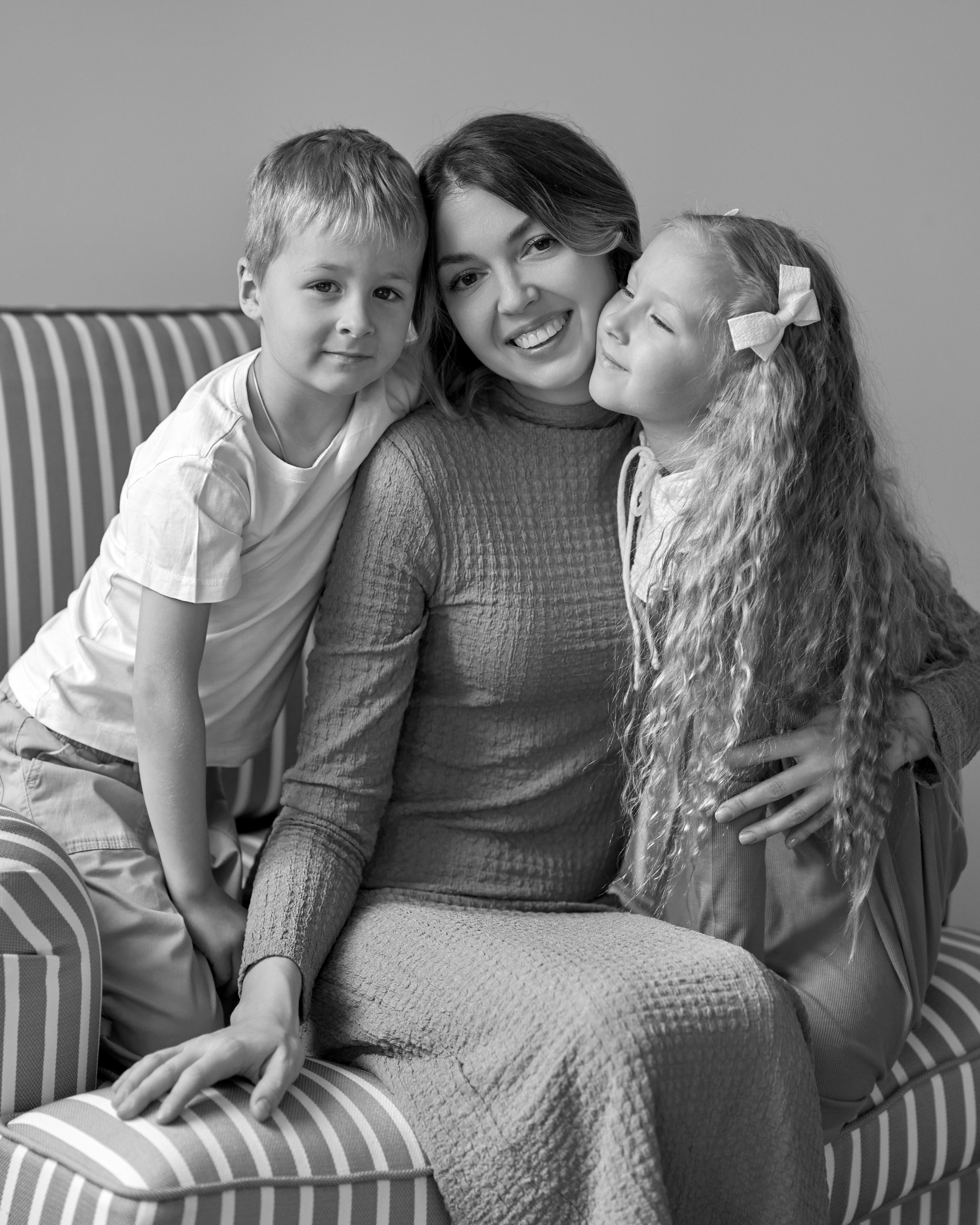 Семейная фотосьемка в фотостудии «Истории» зал «Апартаменты»