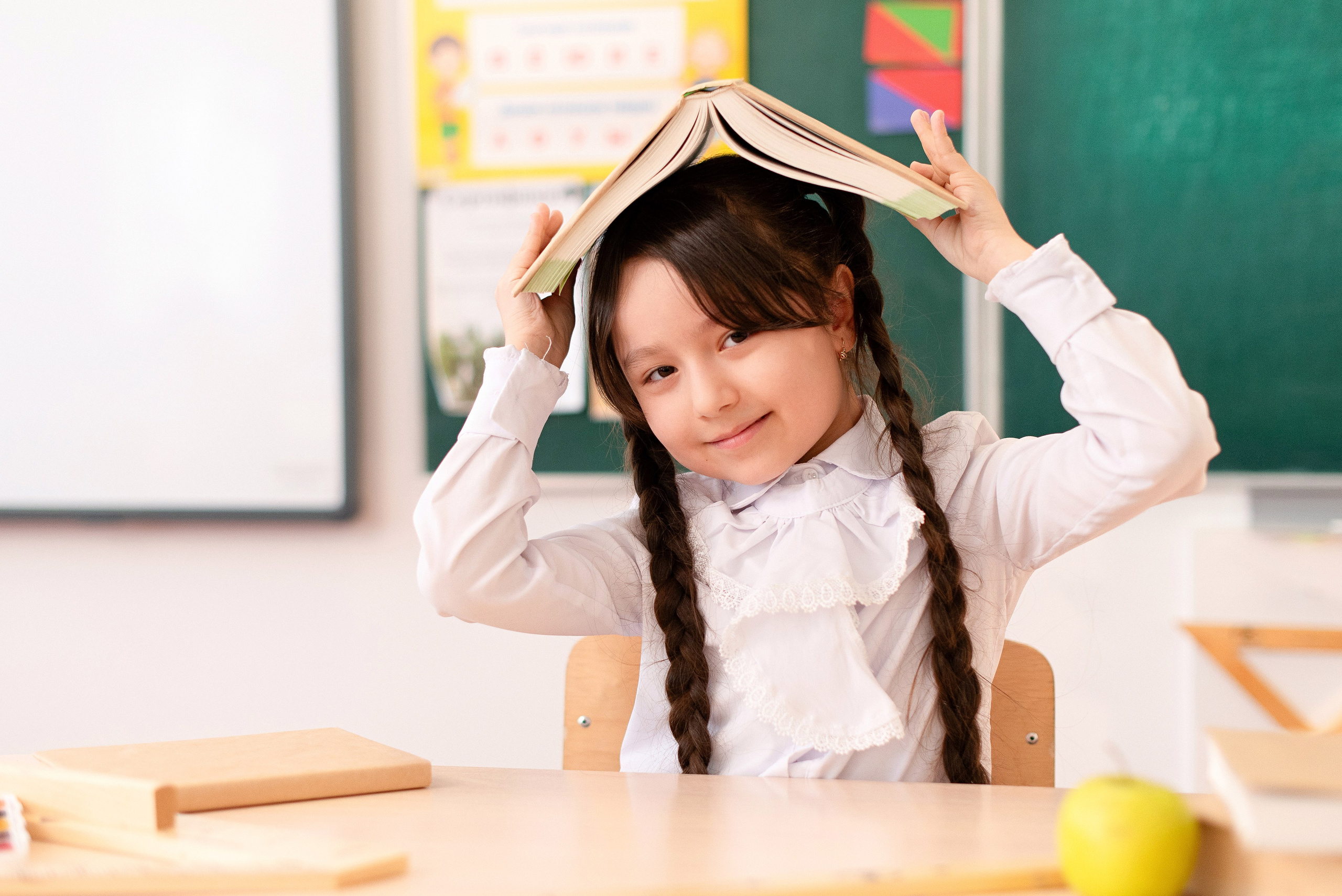 Фотографирую школьников для школьных выпускных альбомов и фотокниг в Сургуте и Нефтеюганске.
