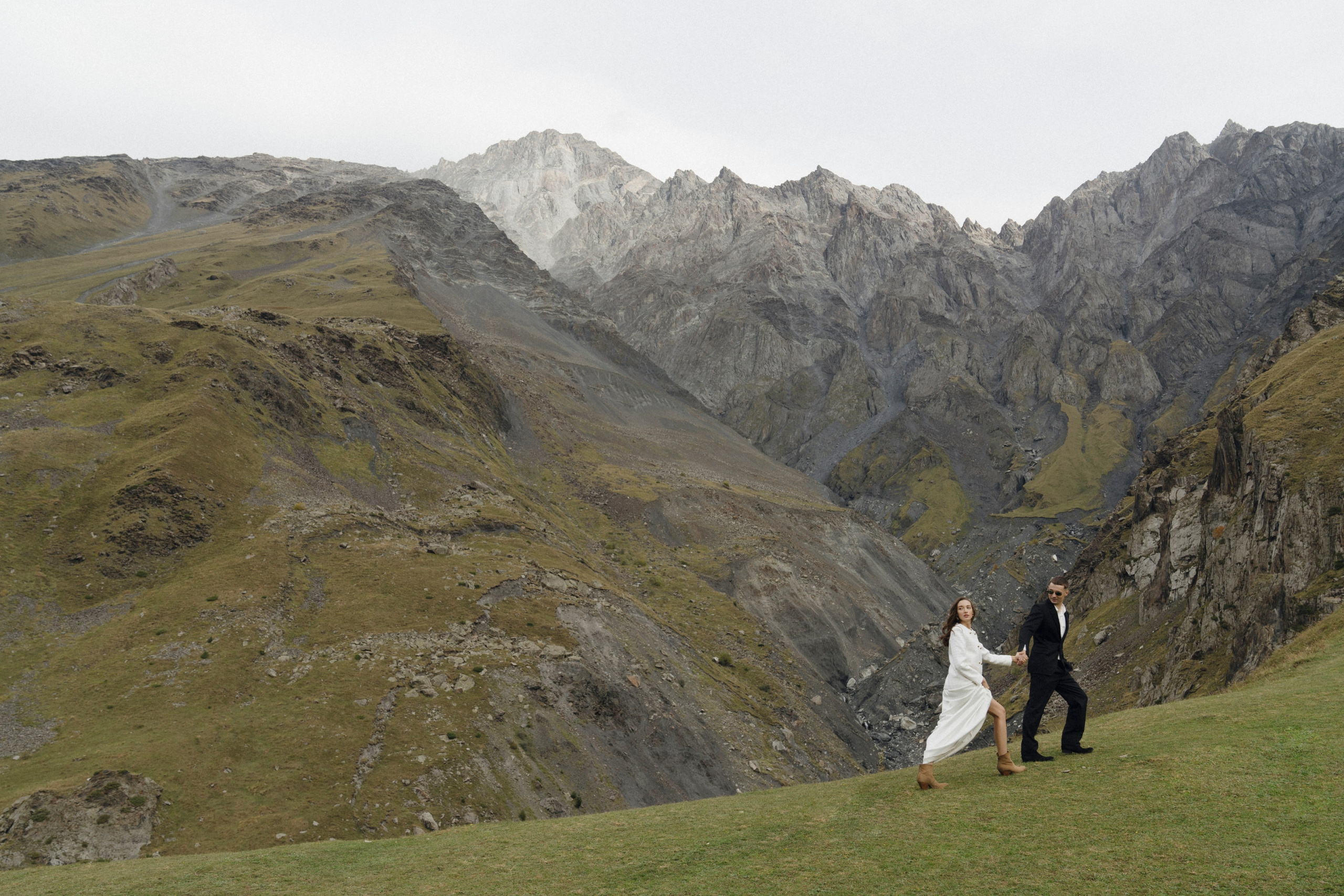 Kazbegi love. Свадебный фотограф Наташа Брифли