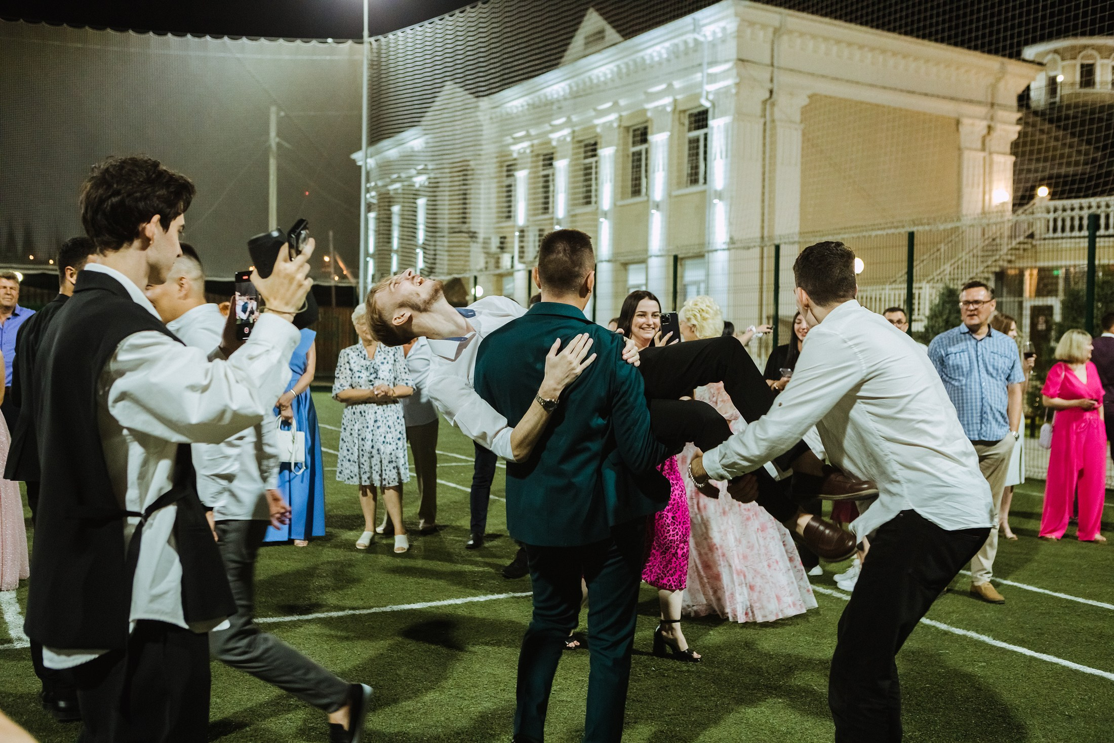 Александр и Ольга. Фотографы в городе Волгограде — Людмила Агеева и Алексей Околелов