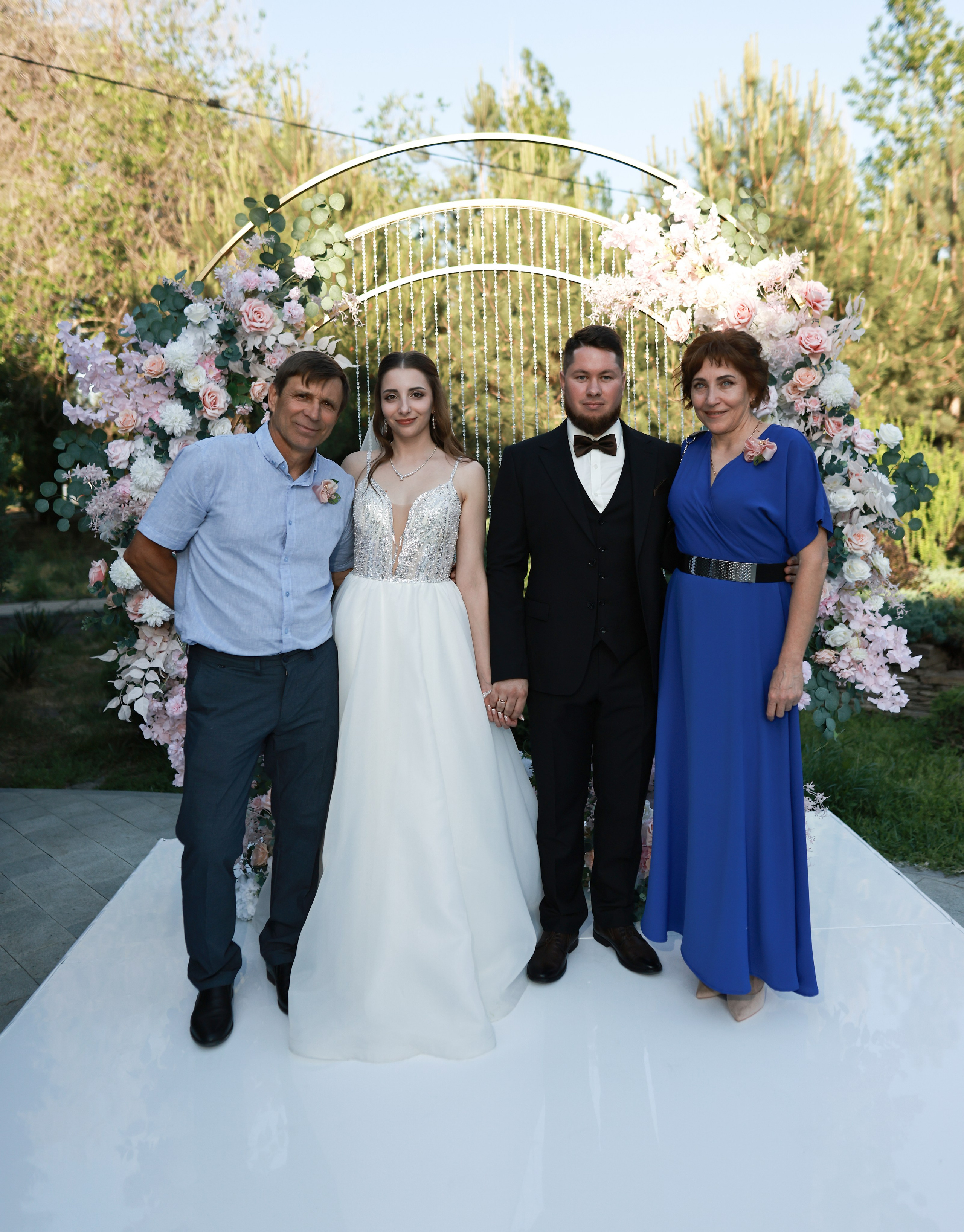 Н и В. Фотограф Олег Сотник