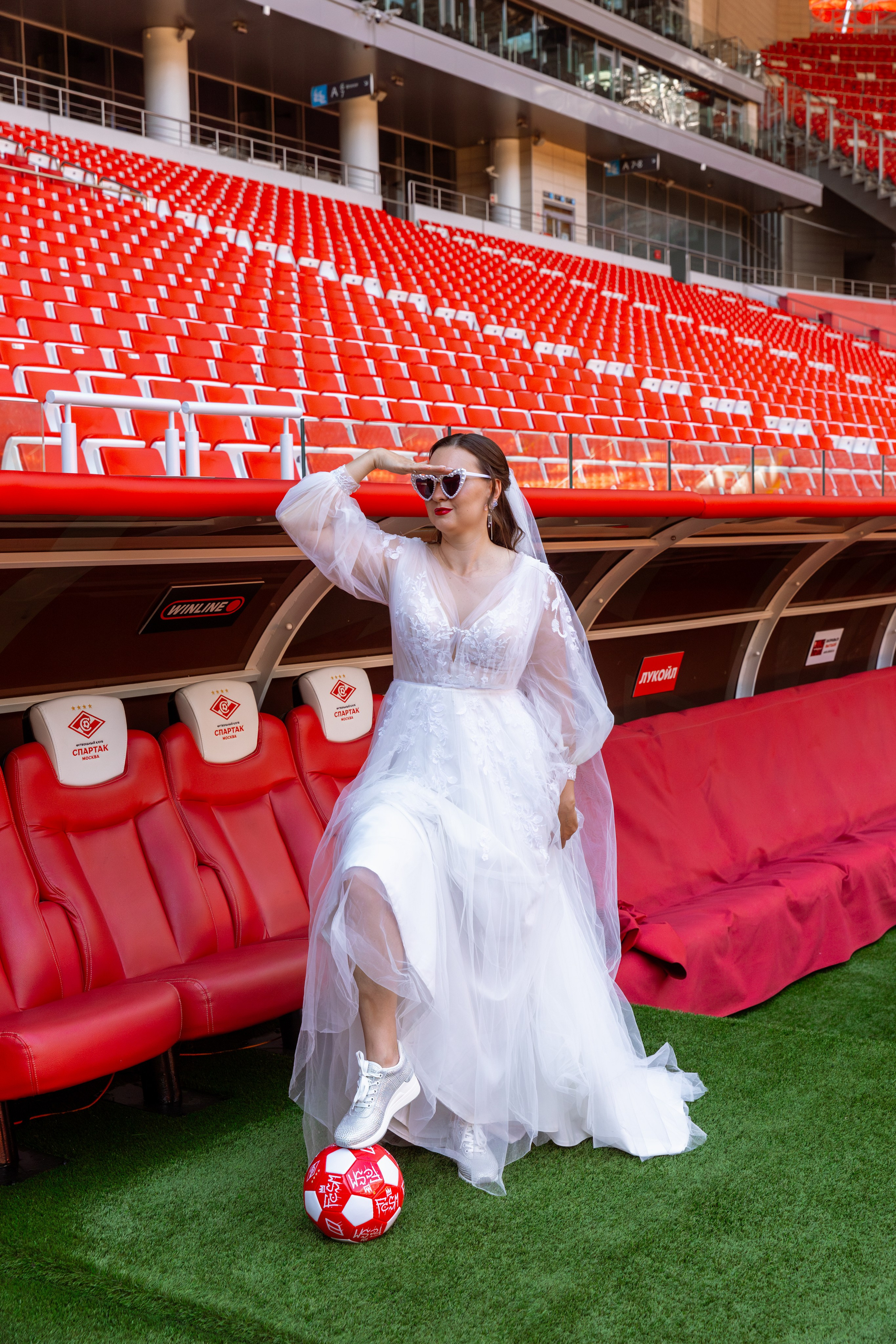 На стадионе Спартак. Свадебный и семейный фотограф Москва и Московская область