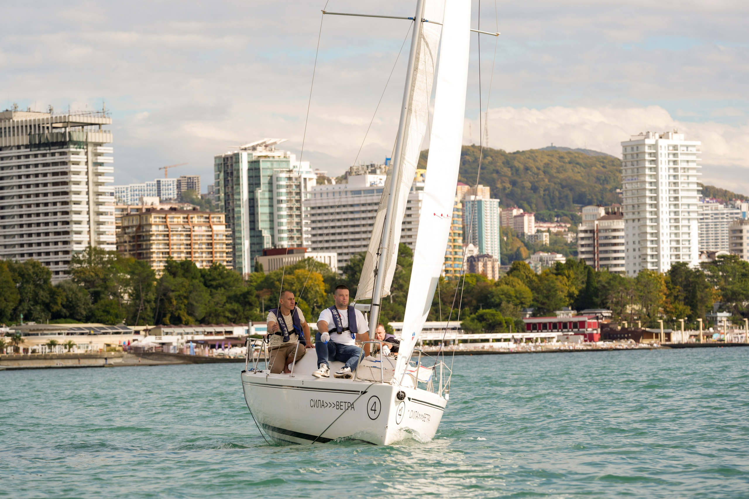 Яхтенная регата для компании Агрегатка. Репортажный фотограф в Красной Поляне и Сочи Павлюченко Екатерина