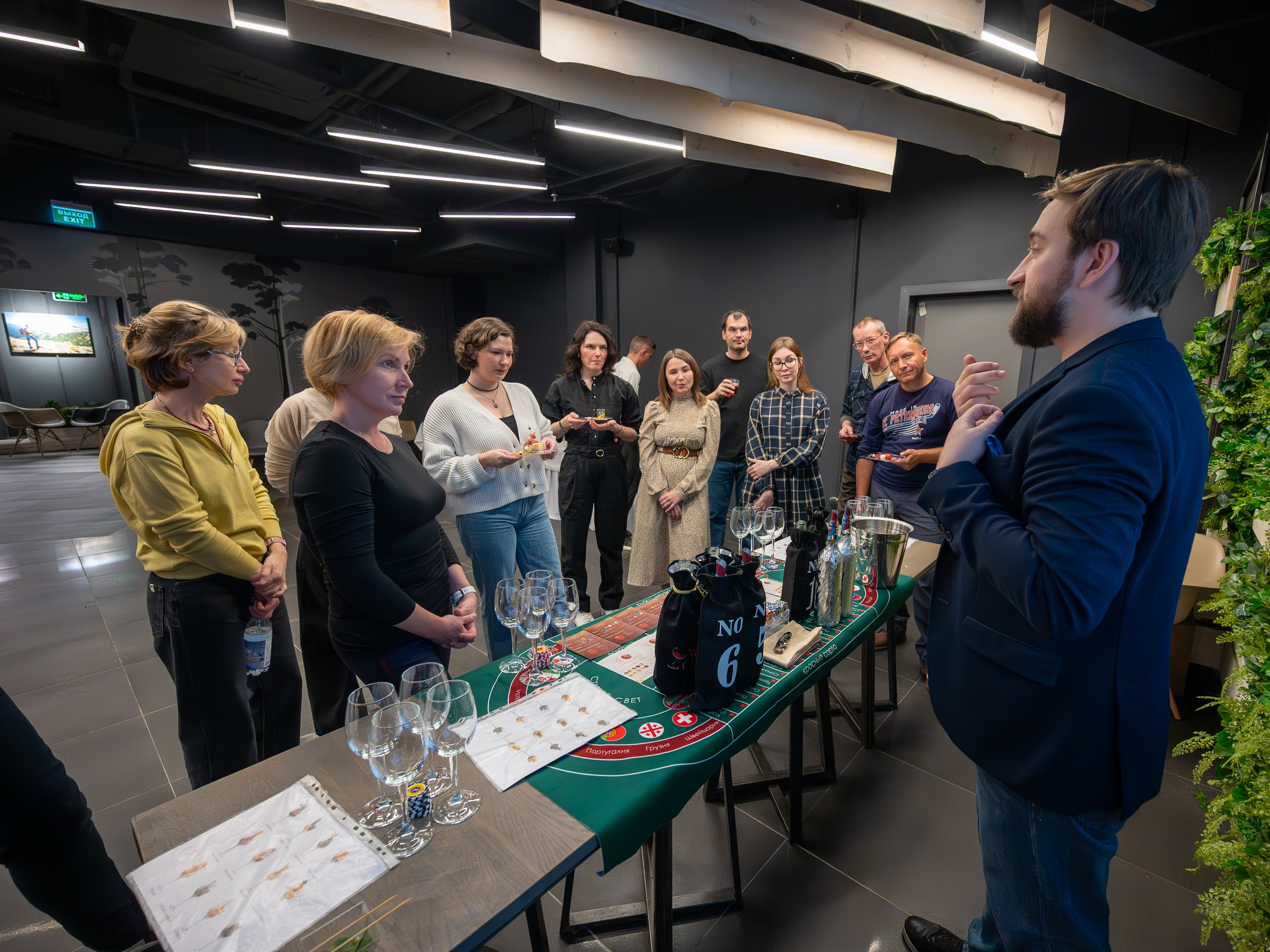 MICE мероприятие — мастер класс по акварели. Репортажный фотограф в Красной Поляне и Сочи Павлюченко Екатерина