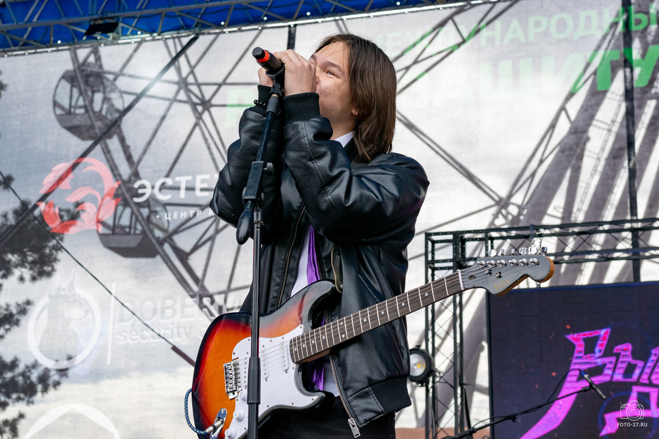 Антон Курдюмов фотограф в Хабаровске Рина Курдюмова фото27 foto27 Антон Дорофеев репортажный репортаж документалист Тони и Рина фотосоздатели Международный фестиваль Рок в защиту животных Хабаровск