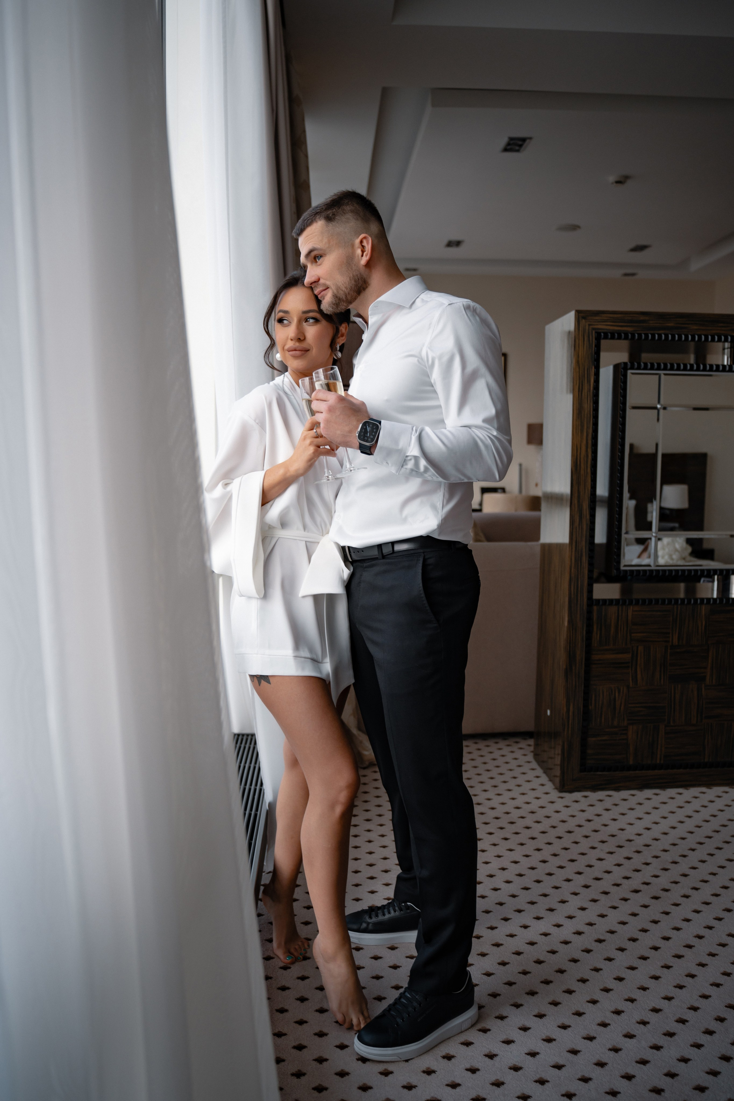 Свадебная фотосессия в отеле Plaza Garden Moscow WTC