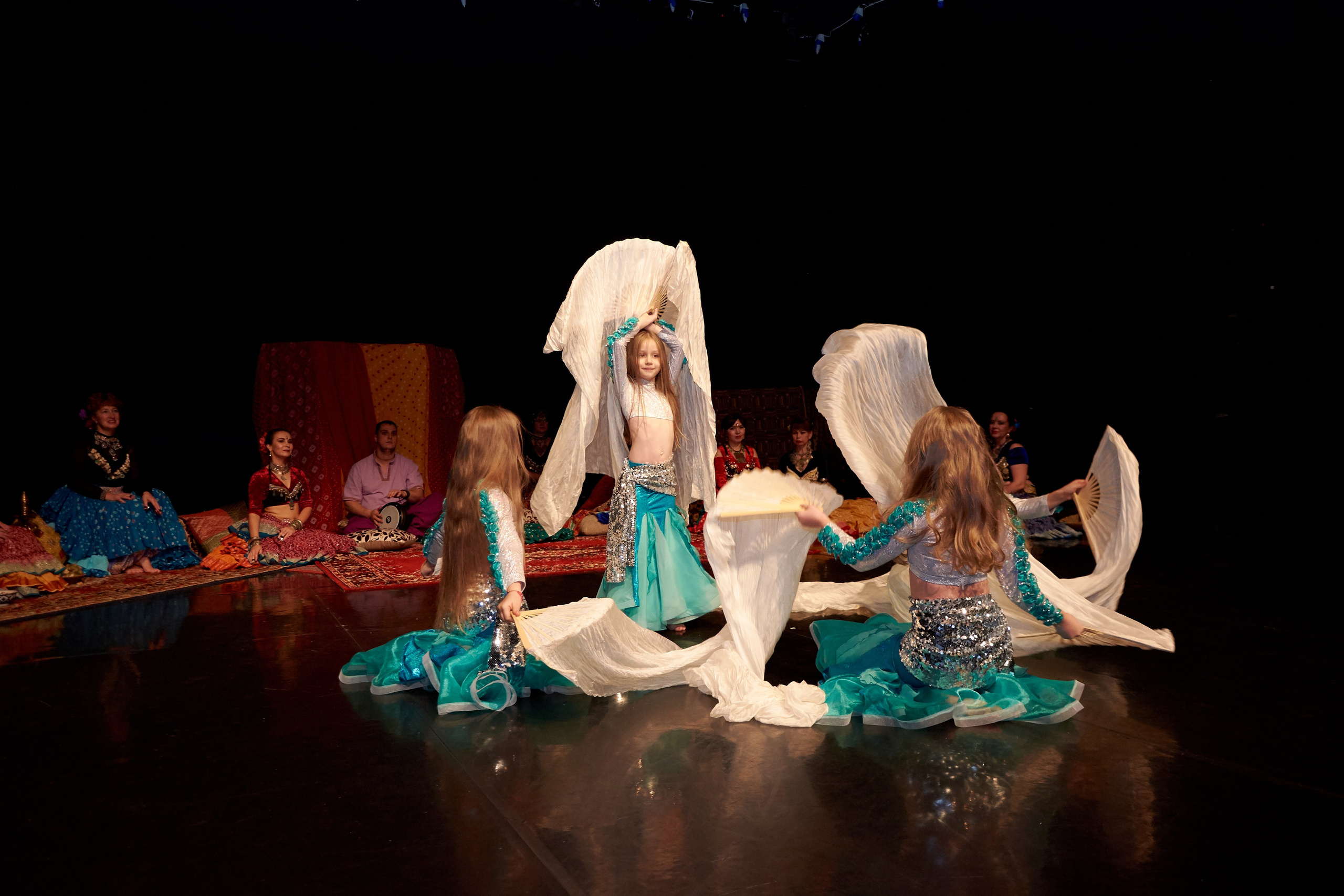 Город танцующего народа. Ольга Чёкотова (Фотограф Кострома)