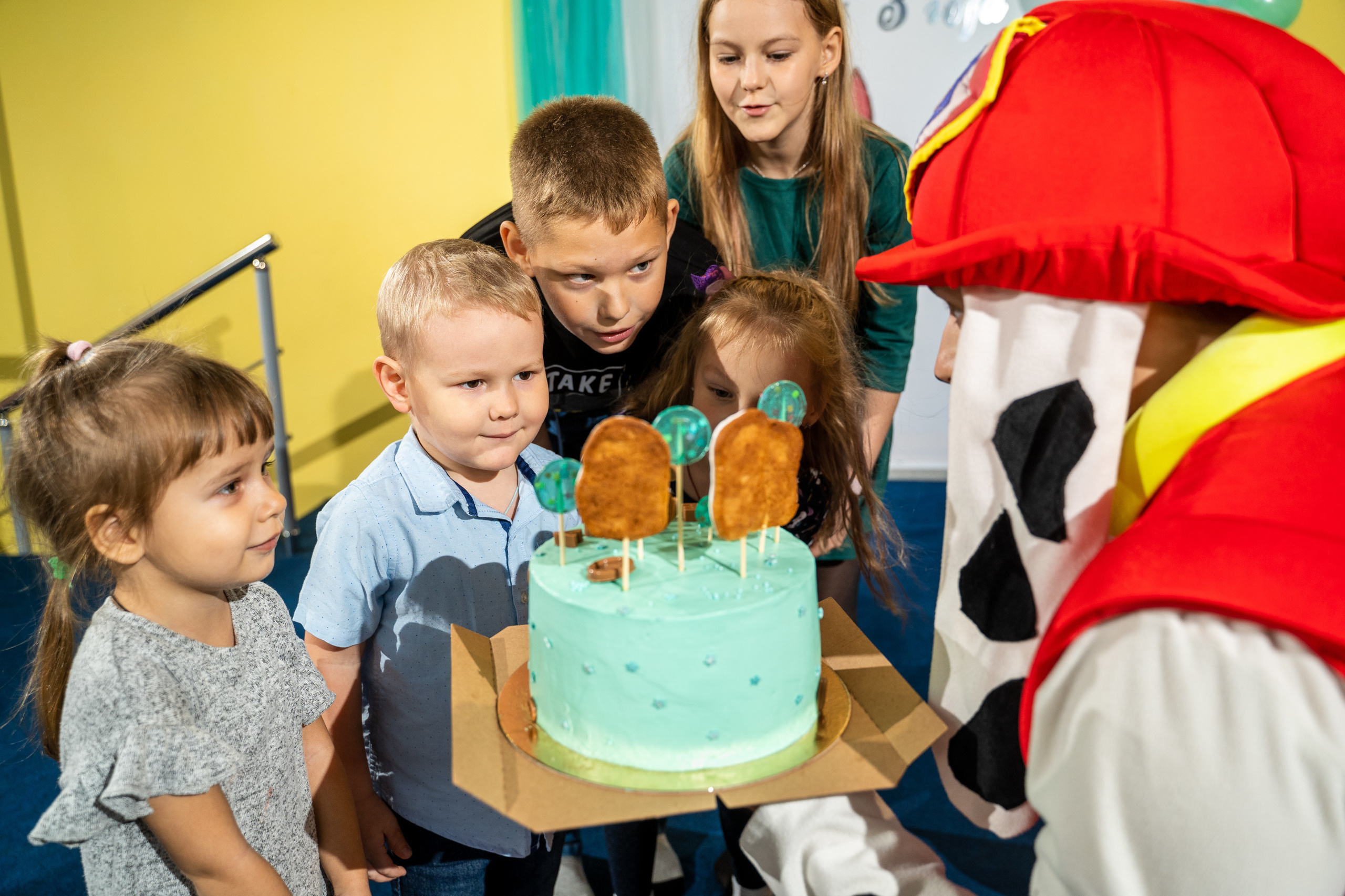 День рождения Фёдора. Выпускные альбомы для детского сада и школы в Красноярске Мария Русяев