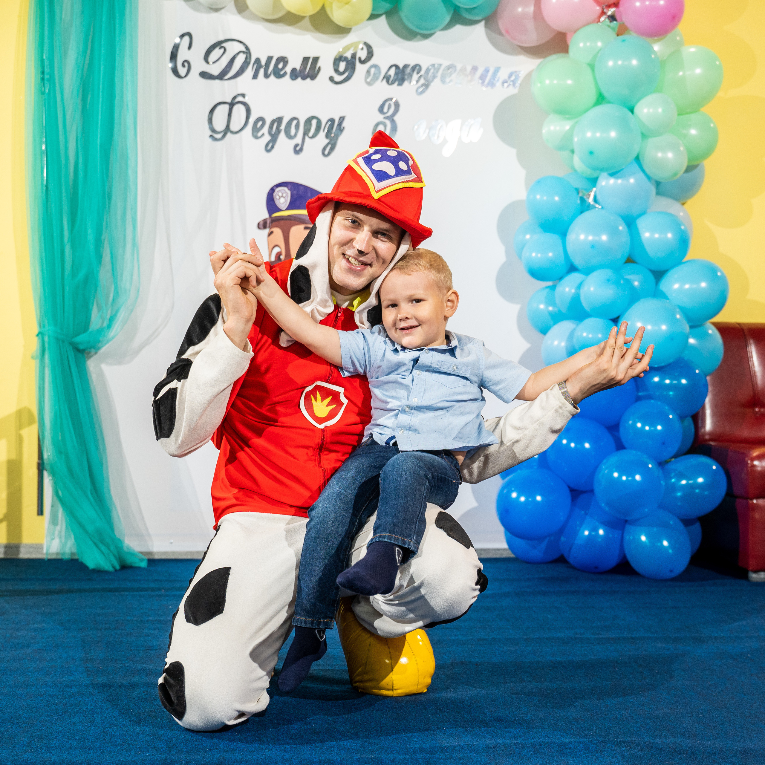 День рождения Фёдора. Выпускные альбомы для детского сада и школы в Красноярске Мария Русяев